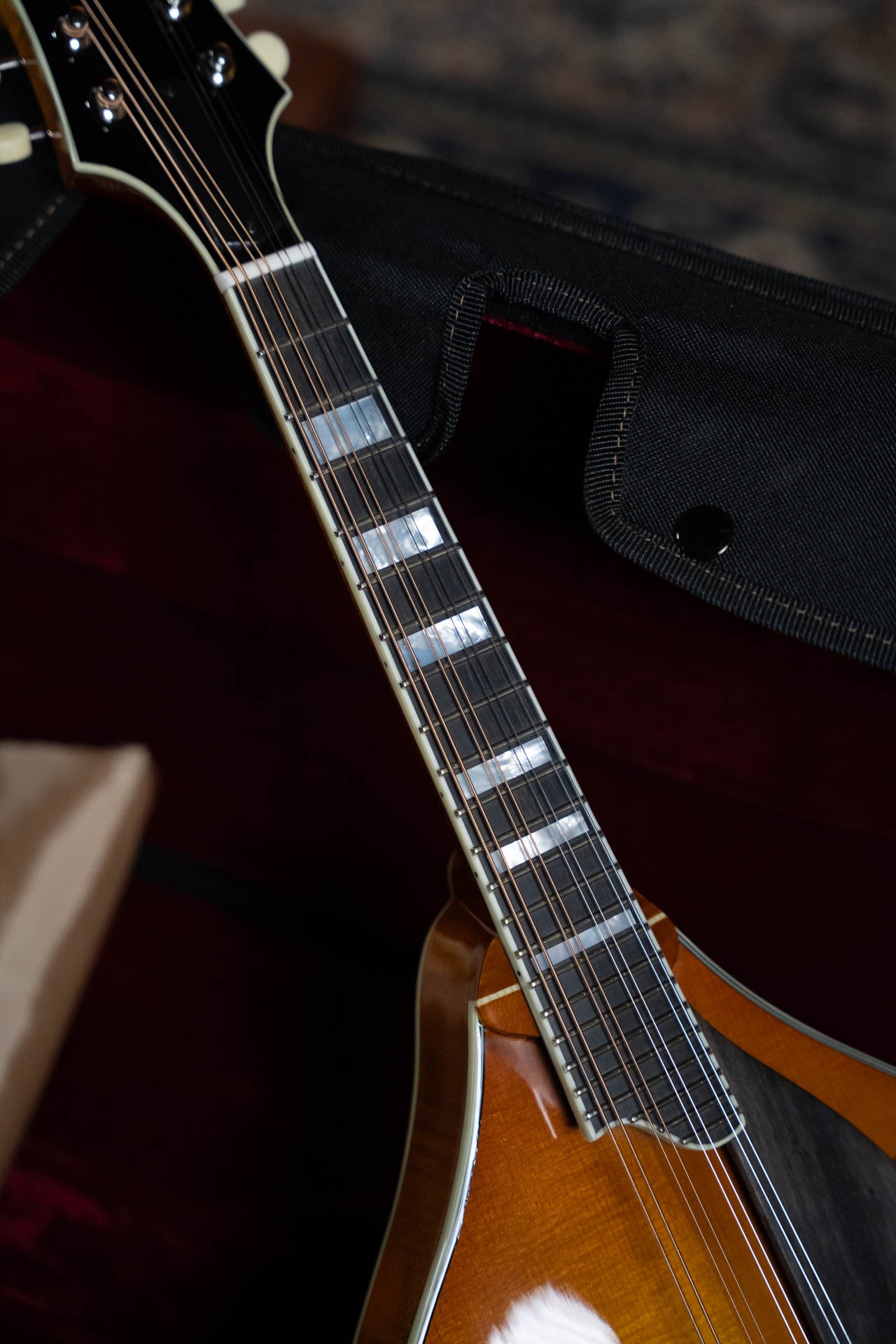 Eastman MD605-GB Goldburst A-Style Mandolin #2667