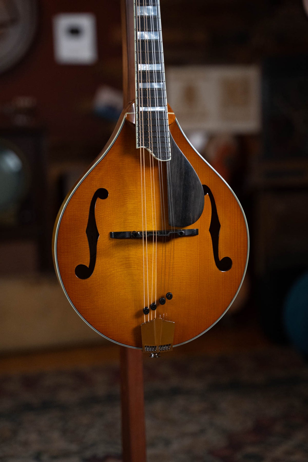 Eastman MD605-GB Goldburst A-Style Mandolin #2667
