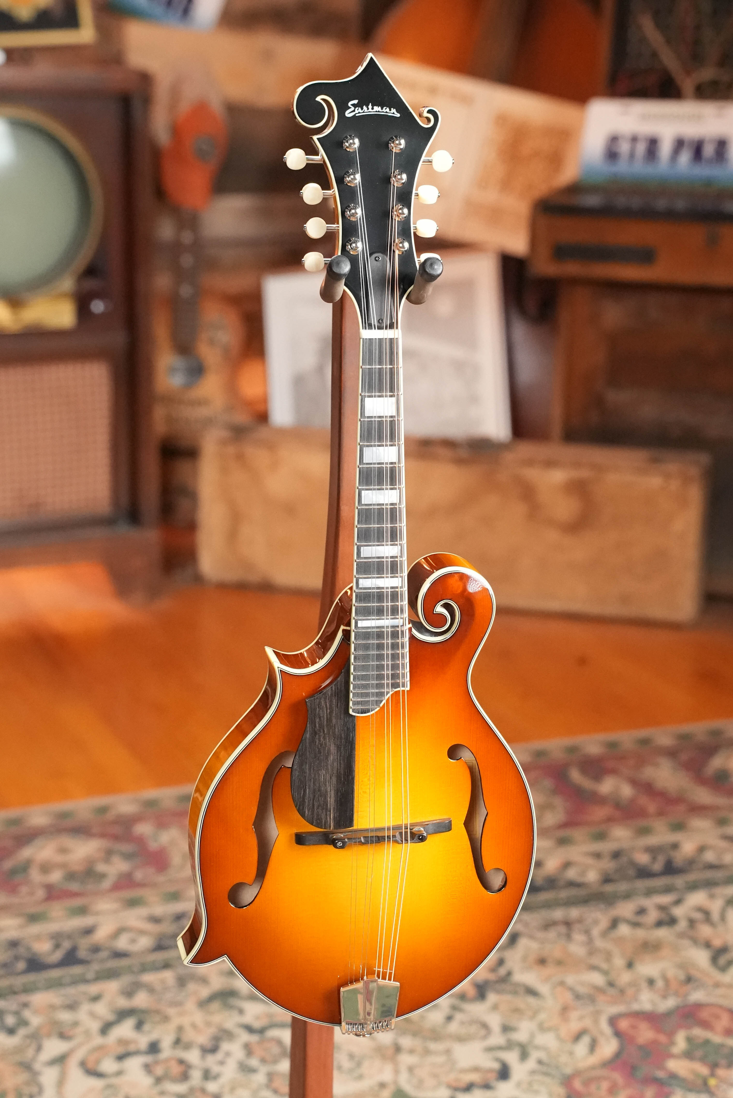 Eastman MD615L-GB Goldburst F-Style Mandolin w/K&K Pickup Left Handed Model #0486