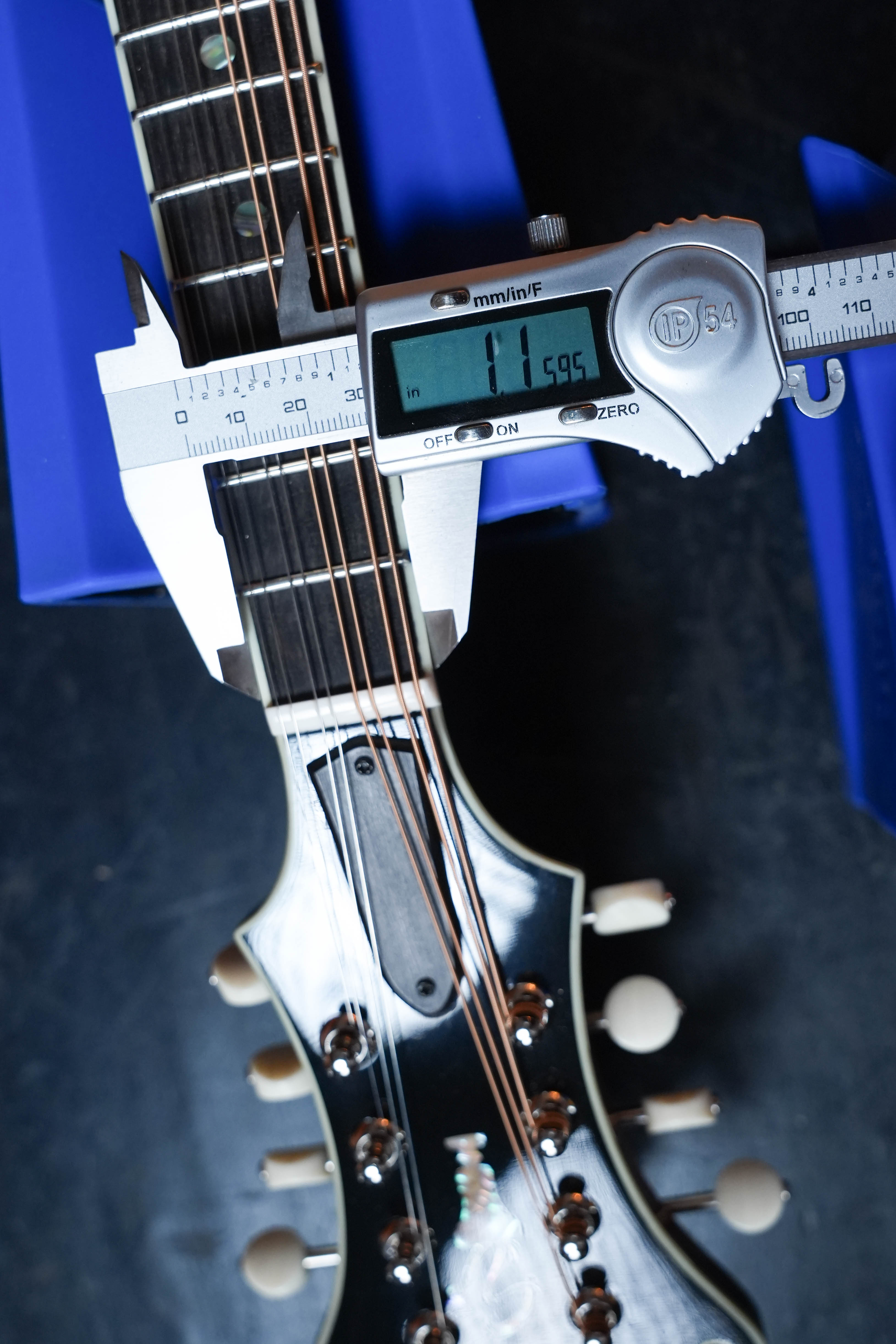 Eastman MD815-SB Adirondack/Flamed Maple Sunburst F-Style Mandolin #5435