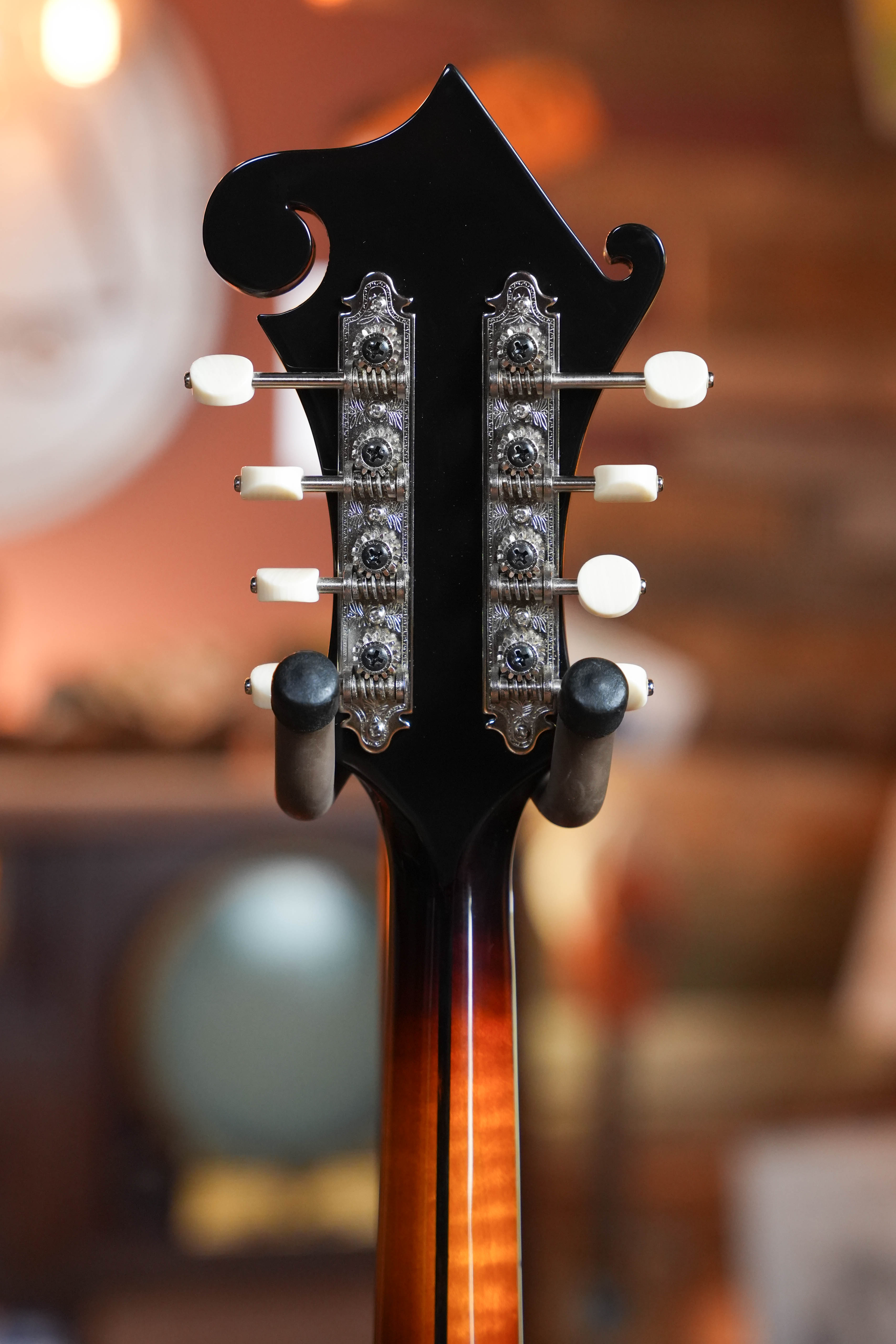 Eastman MD815-SB Adirondack/Flamed Maple Sunburst F-Style Mandolin #5435