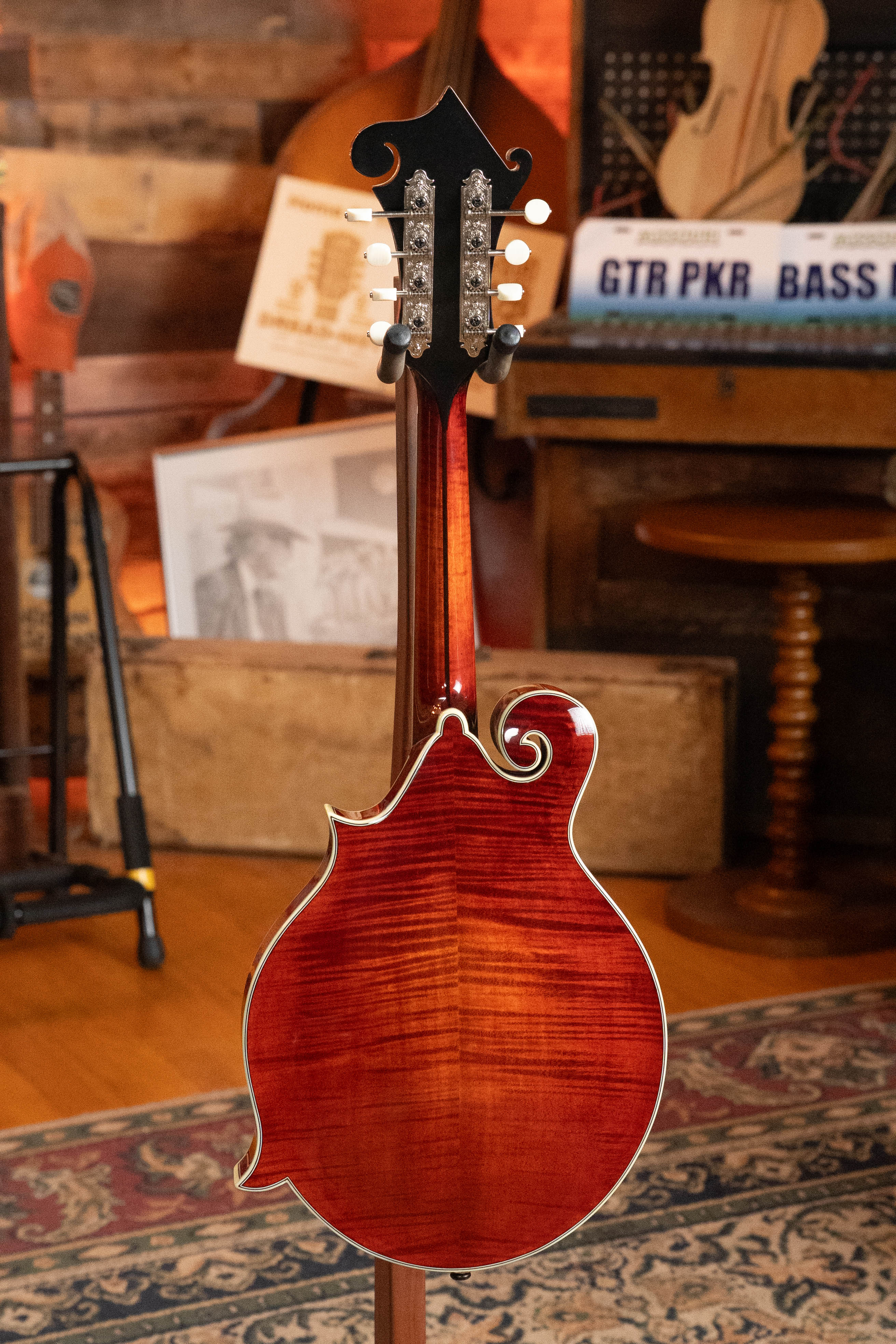 Eastman MD815 Adirondack Spruce/Flamed Maple F-Style Mandolin #1803