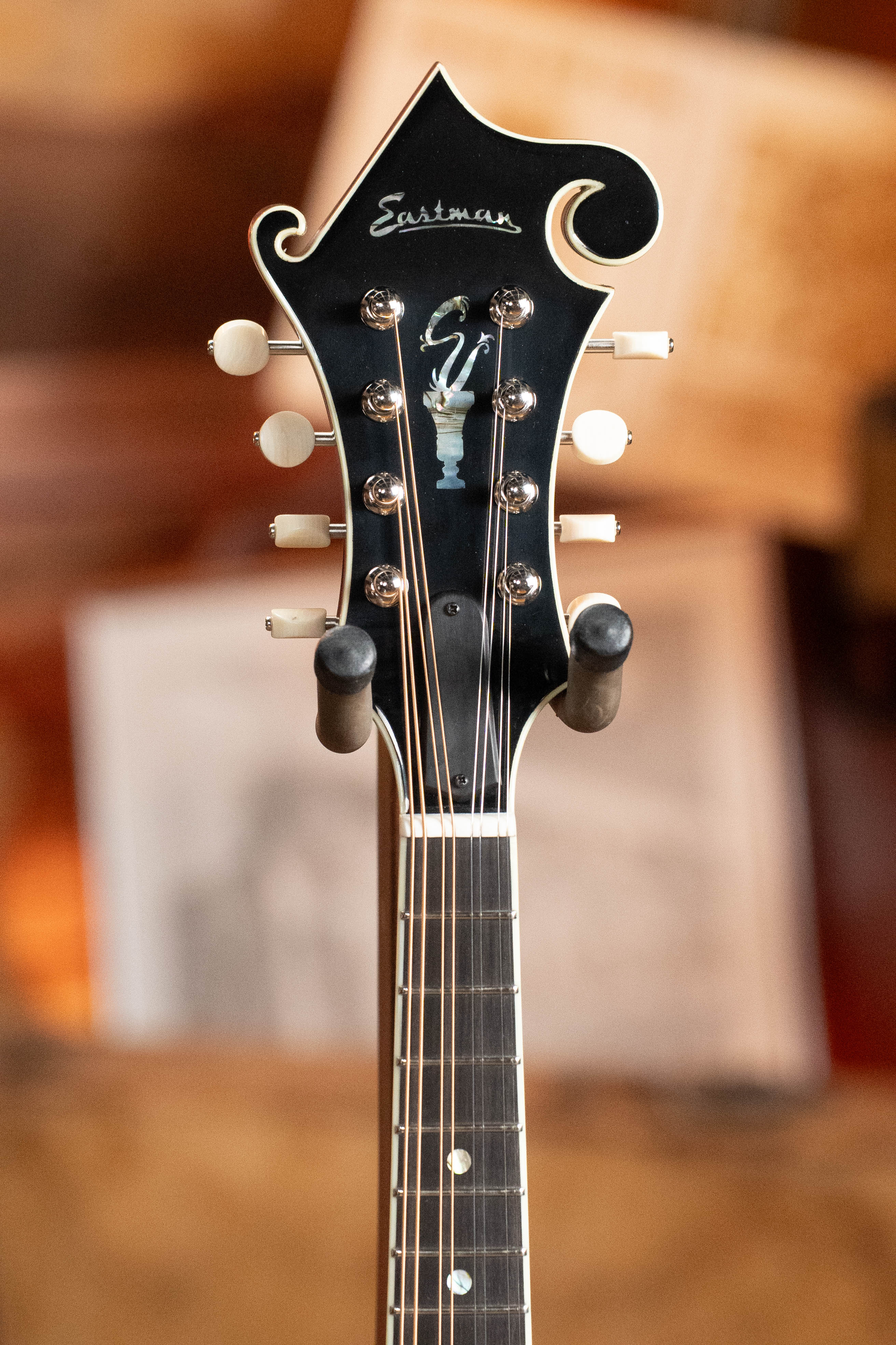 Eastman MD815 Adirondack Spruce/Flamed Maple F-Style Mandolin #1803