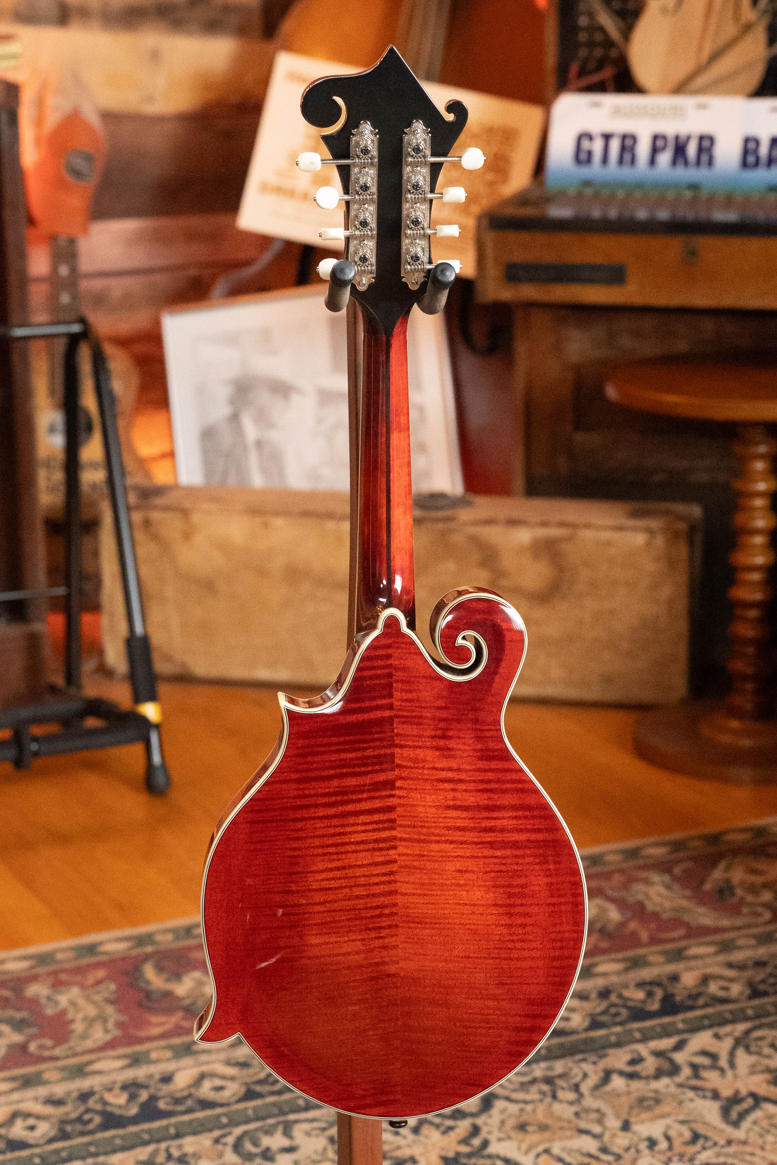 Eastman MD815 Adirondack Spruce/Flamed Maple F-Style Mandolin #1937