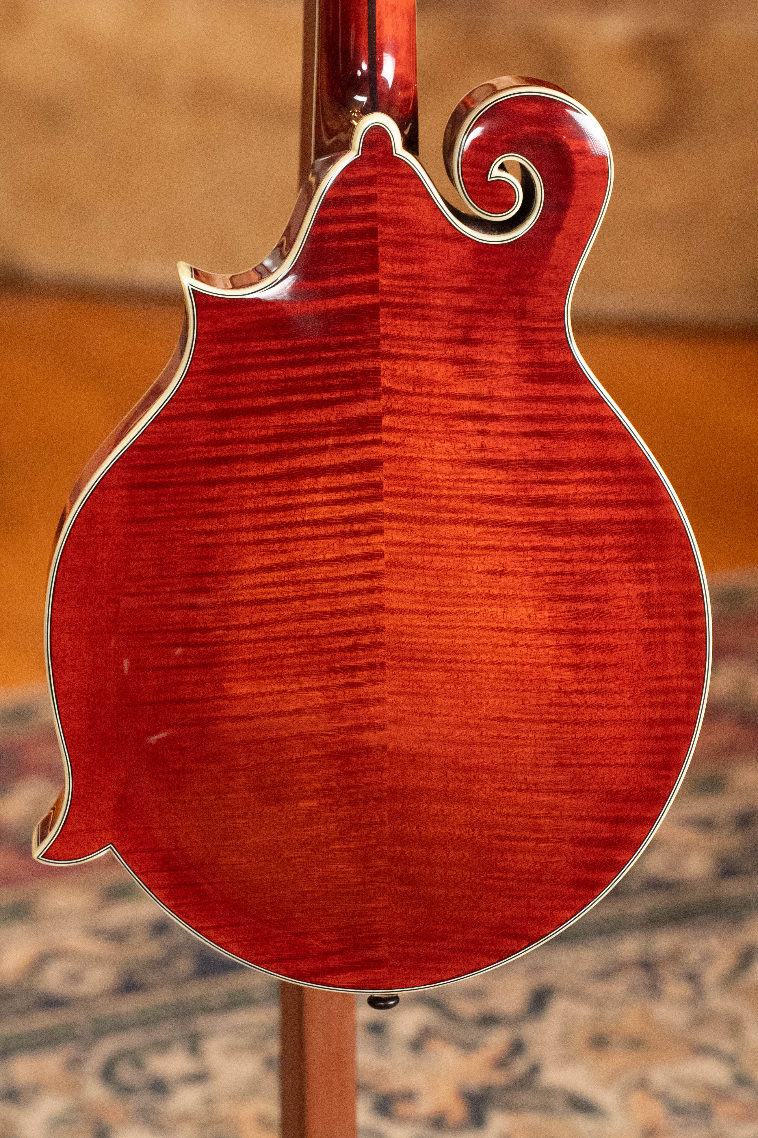 Eastman MD815 Adirondack Spruce/Flamed Maple F-Style Mandolin #1937