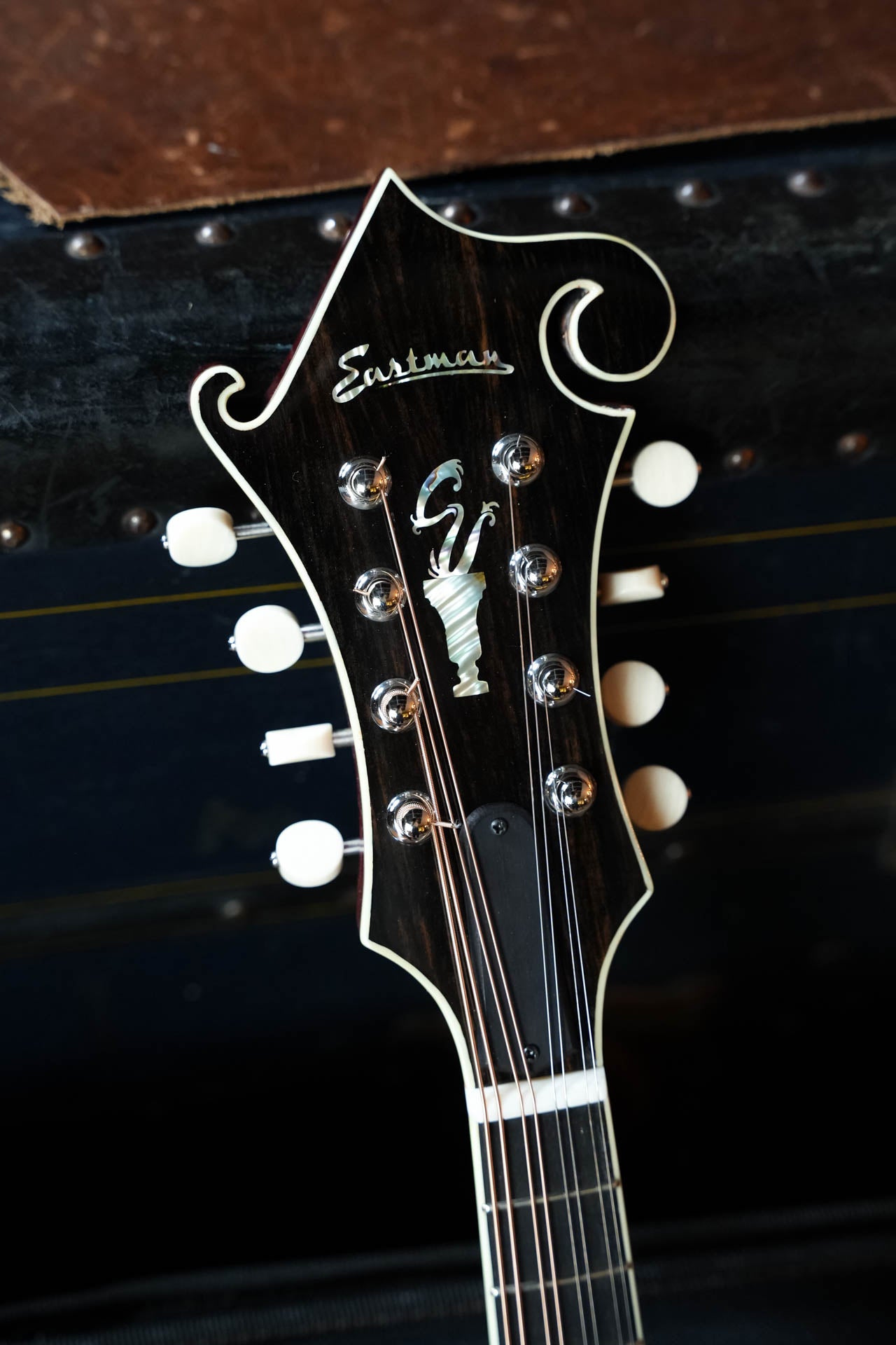 Eastman MD815 Adirondack Spruce/Flamed Maple F-Style Mandolin #5374