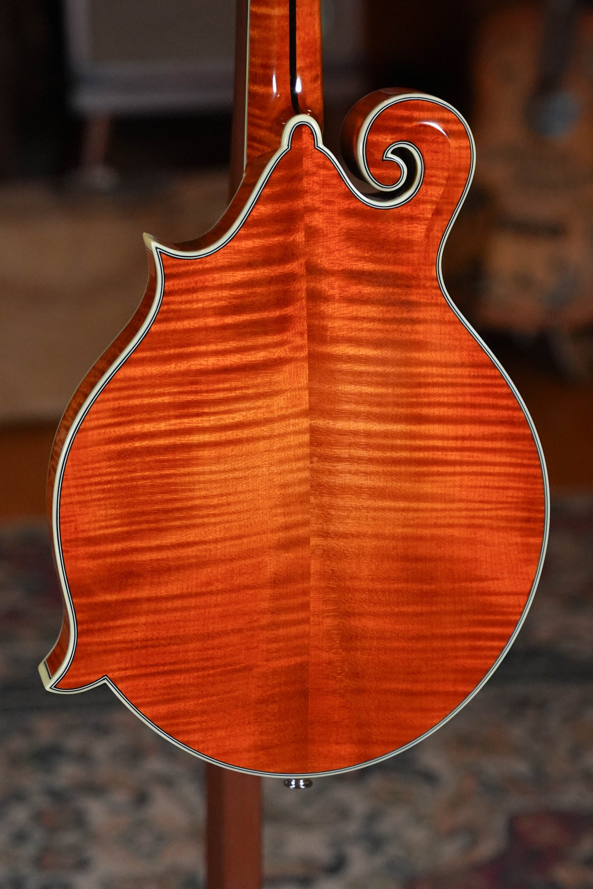 Eastman MD815PGE-HB F-Style Honeyburst Mandolin w/K&K Pickup #0663