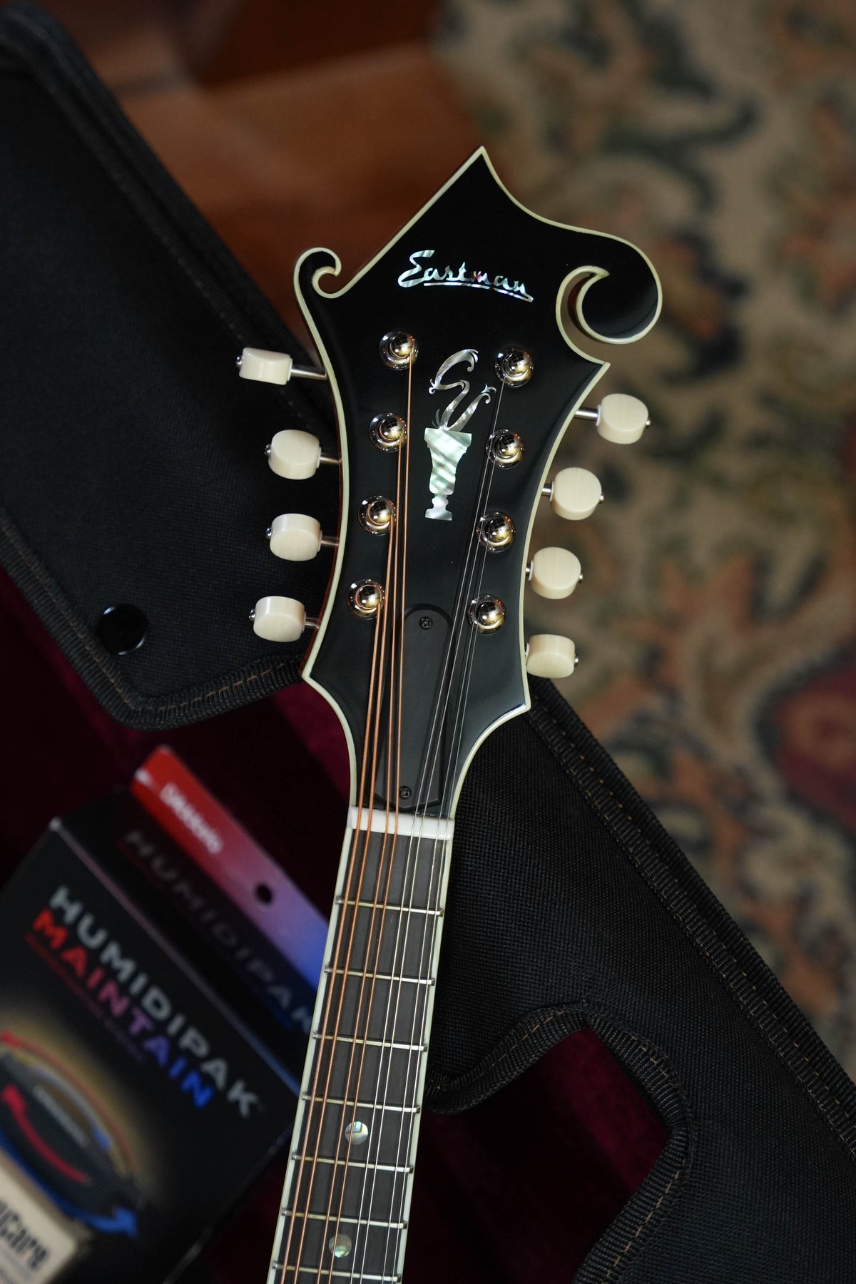 Eastman MD815PGE-HB F-Style Honeyburst Mandolin w/K&K Pickup #0663