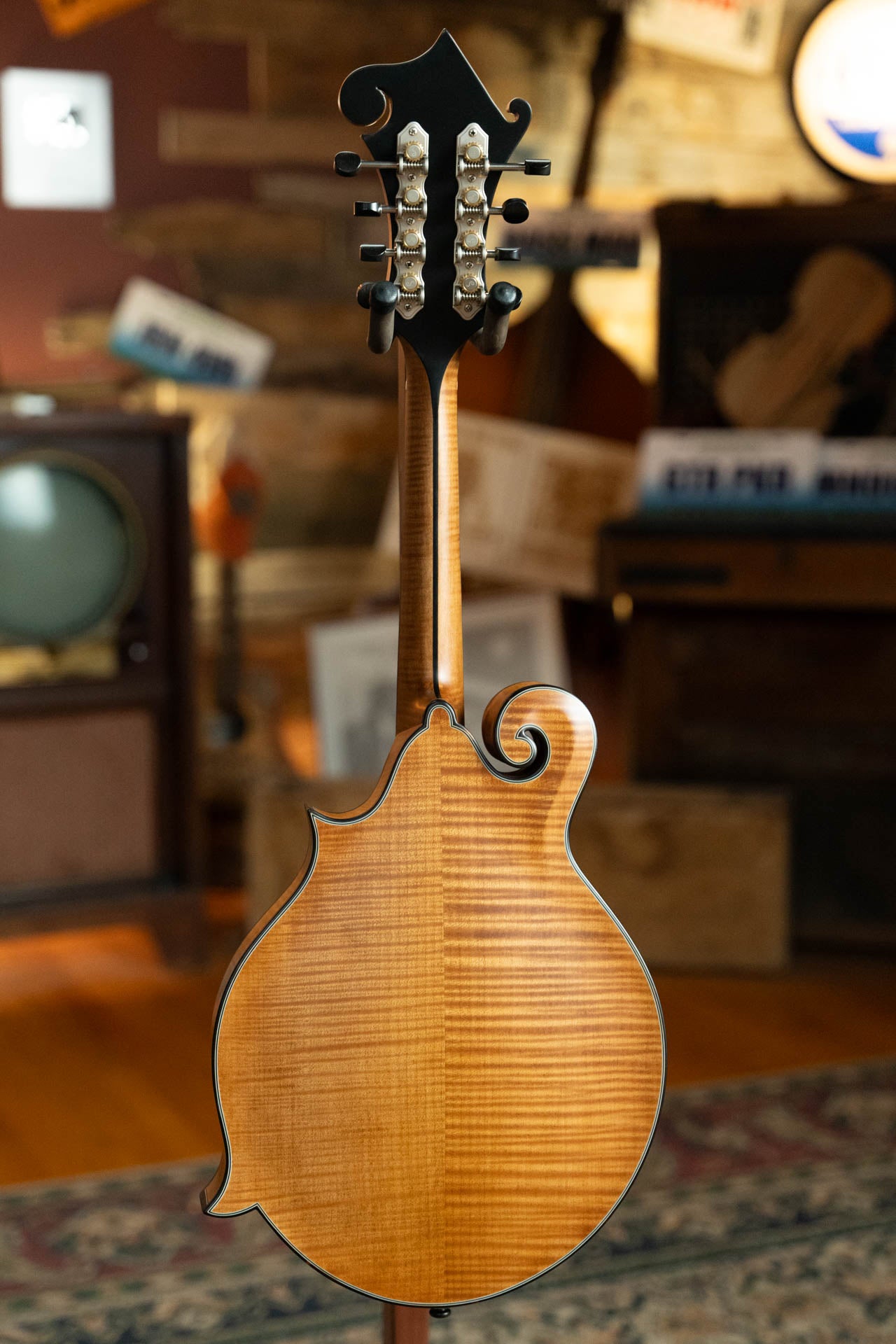 Eastman MD915-BD Adirondack/Flamed Maple Blonde F-style Mandolin #5819