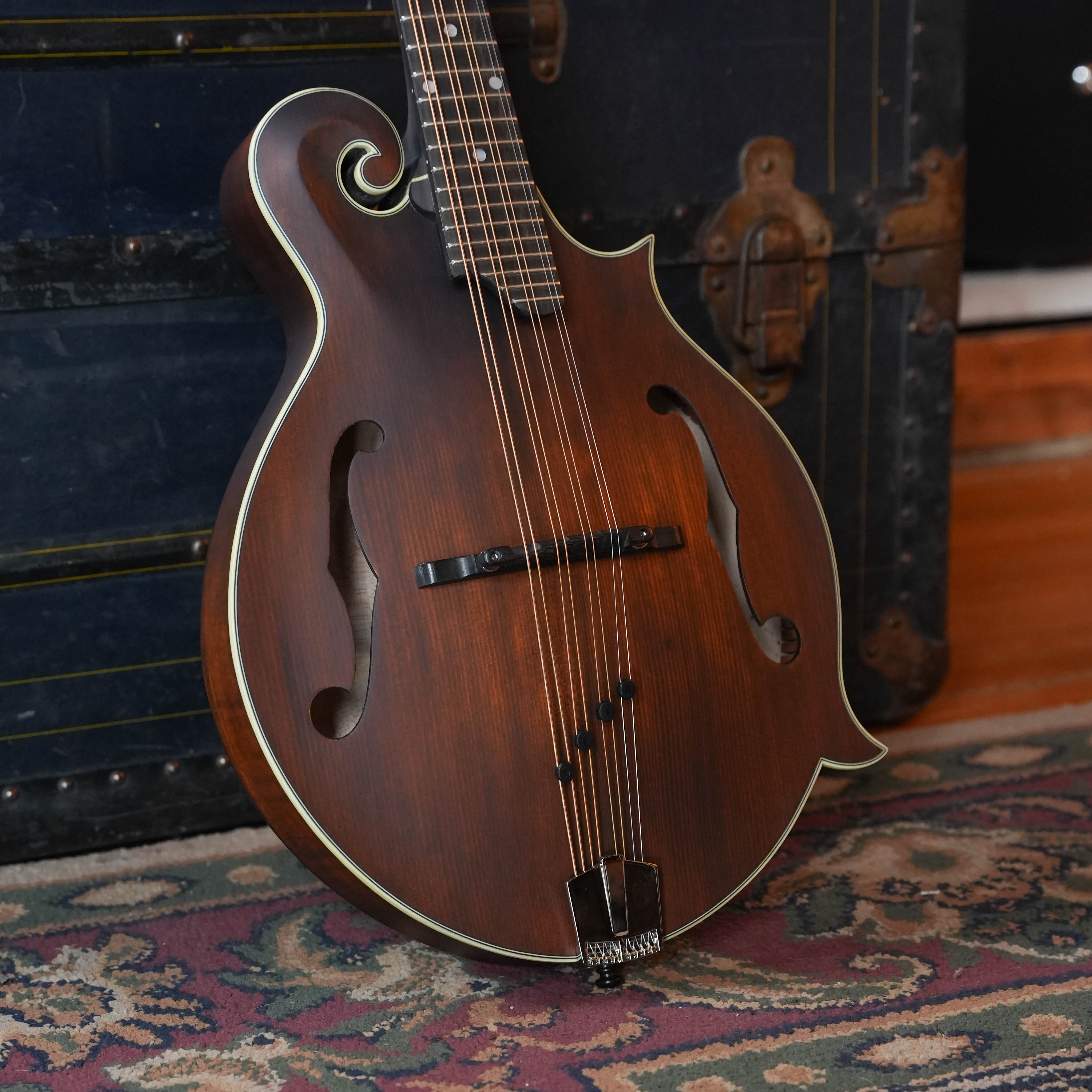 Eastman MDA315 Spruce/Highly Flamed Maple Classic Finish Mandola #2000