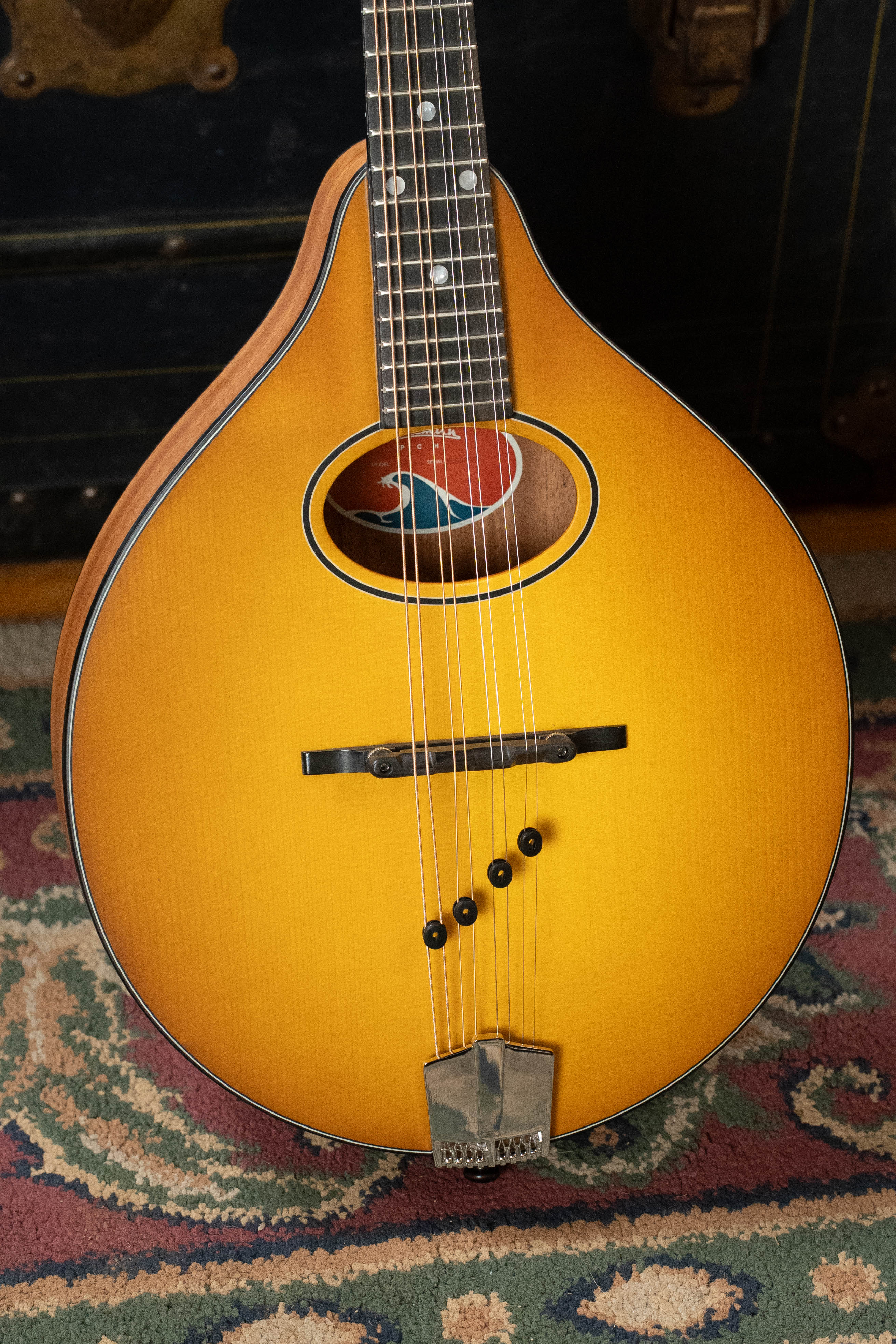 Eastman PCH-M104-GB Solid Spruce/Laminated Mahogany Goldburst Flattop A-Style Mandolin #0051