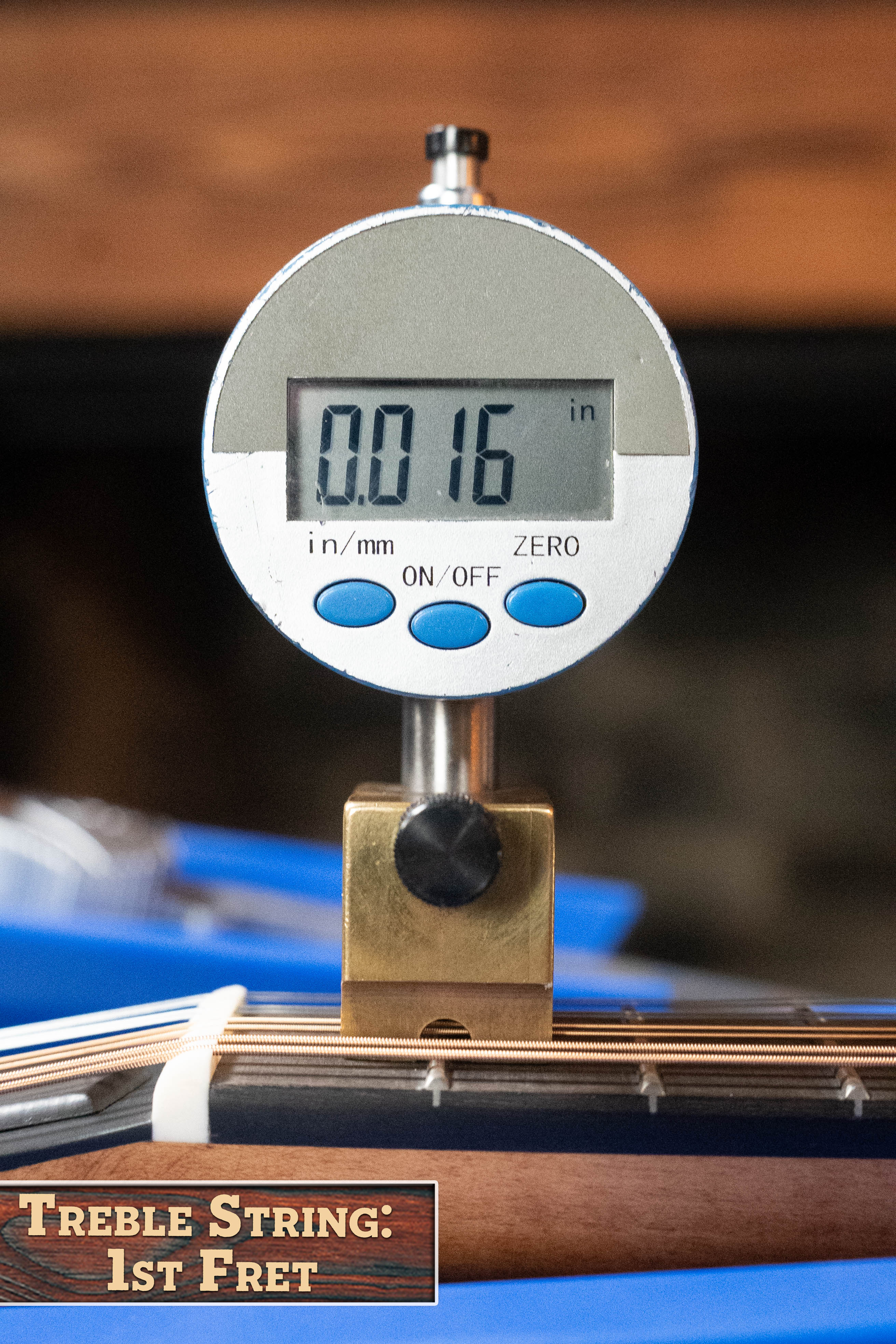 Eastman PCH-M104-GB Solid Spruce/Laminated Mahogany Goldburst Flattop A-Style Mandolin #0053