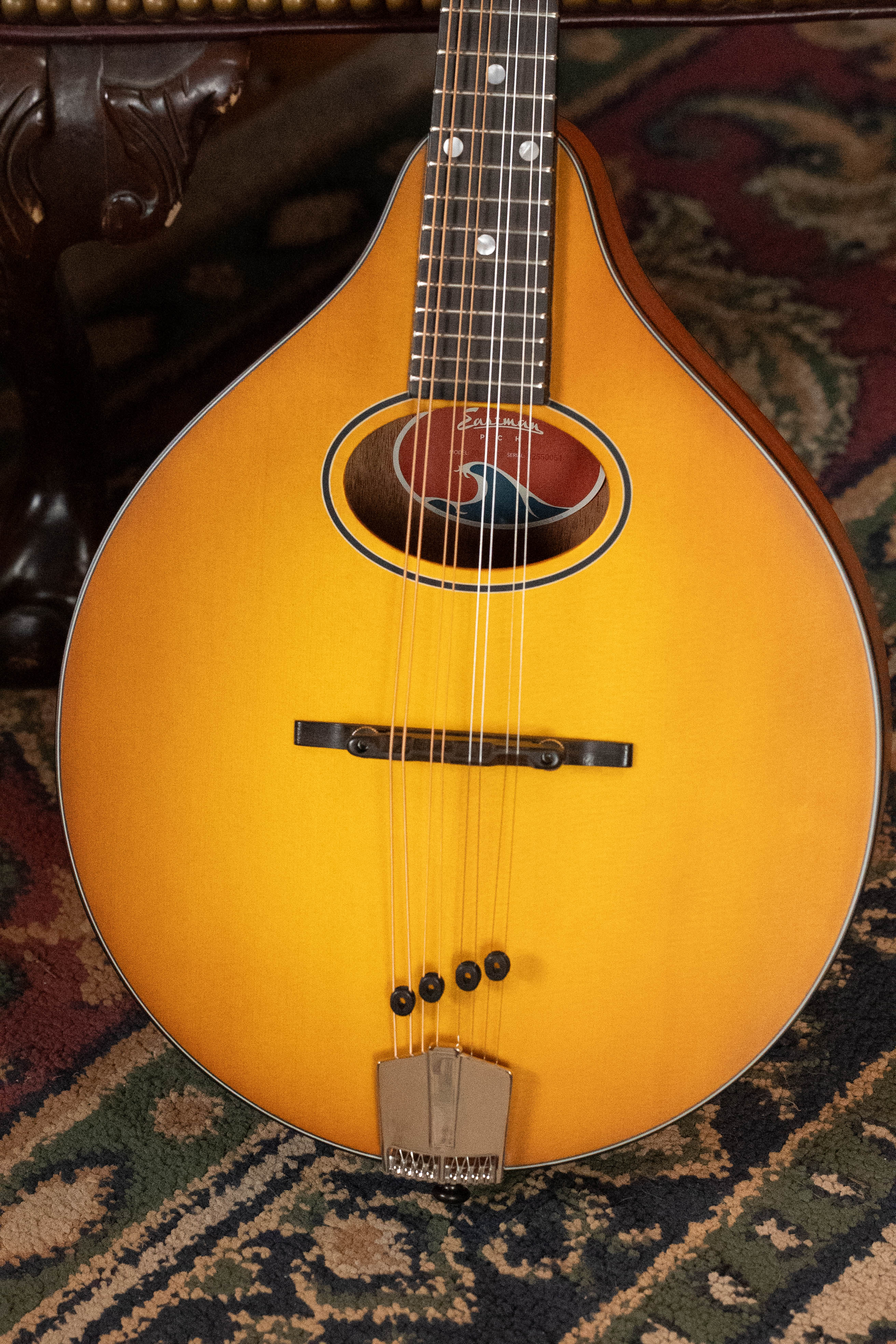 Eastman PCH-M104-GB Solid Spruce/Laminated Mahogany Goldburst Flattop A-Style Mandolin #0054