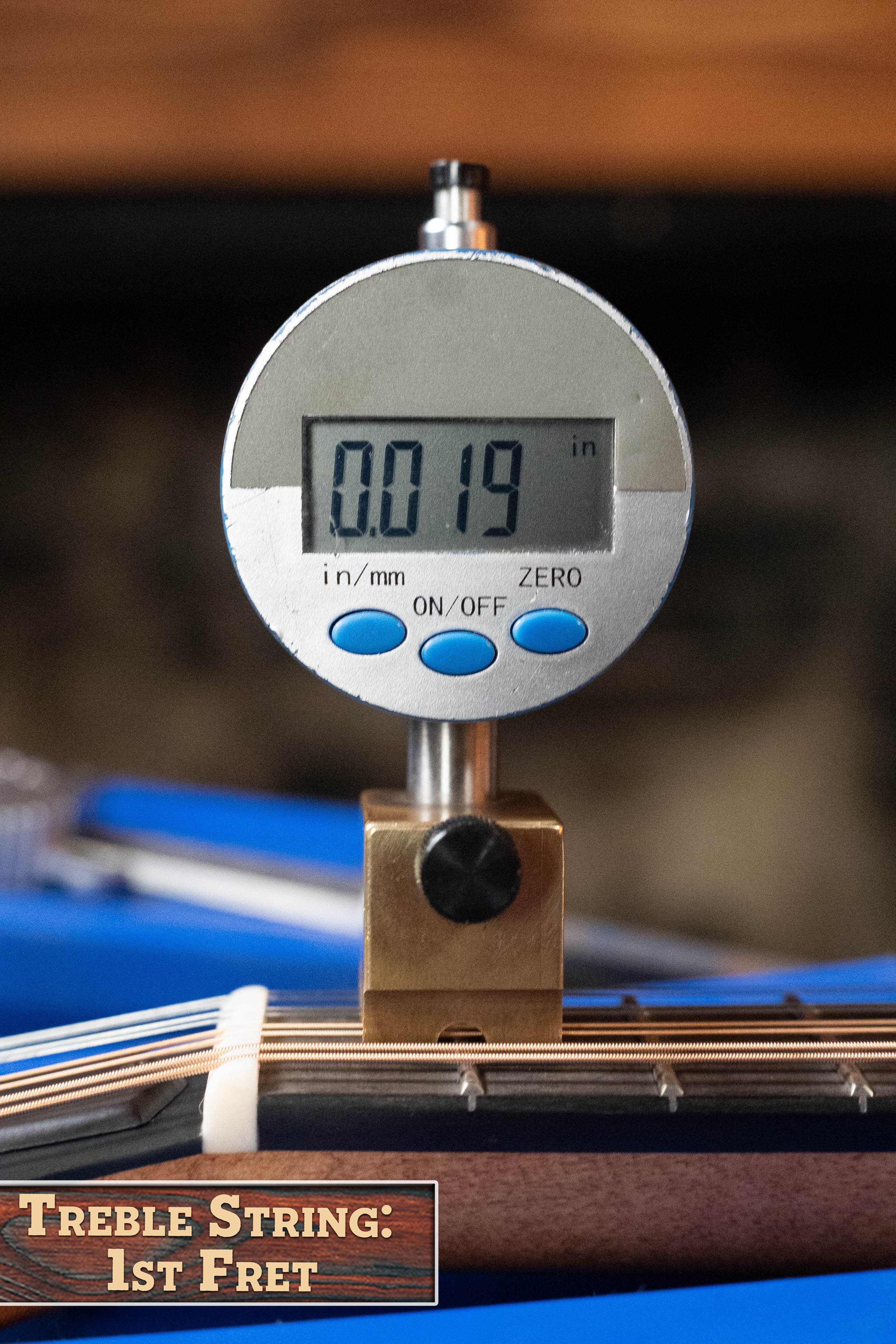 Eastman PCH-M104-GB Solid Spruce/Laminated Mahogany Goldburst Flattop A-Style Mandolin #0056