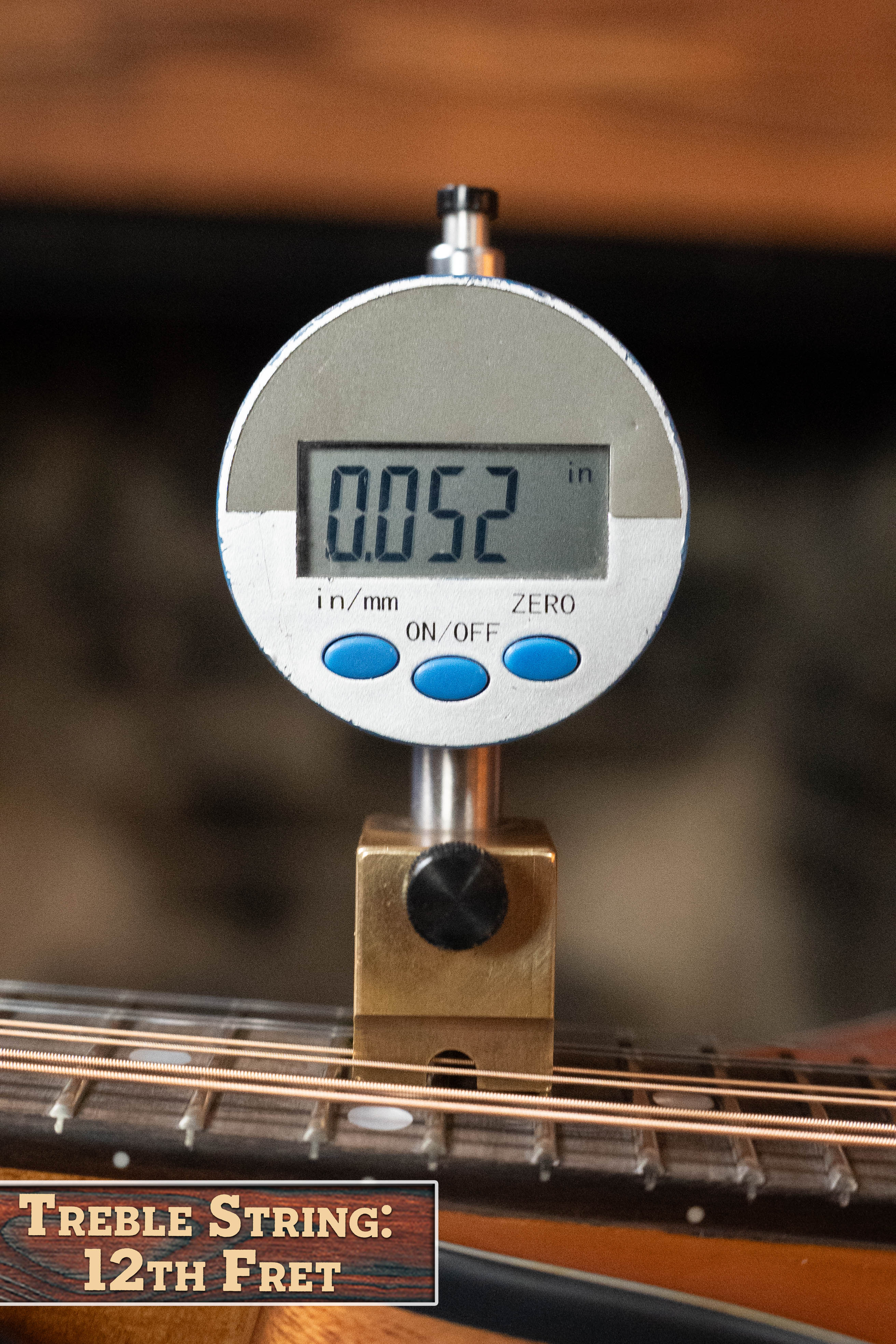 Eastman PCH-M104-GB Solid Spruce/Laminated Mahogany Goldburst Flattop A-Style Mandolin #0056