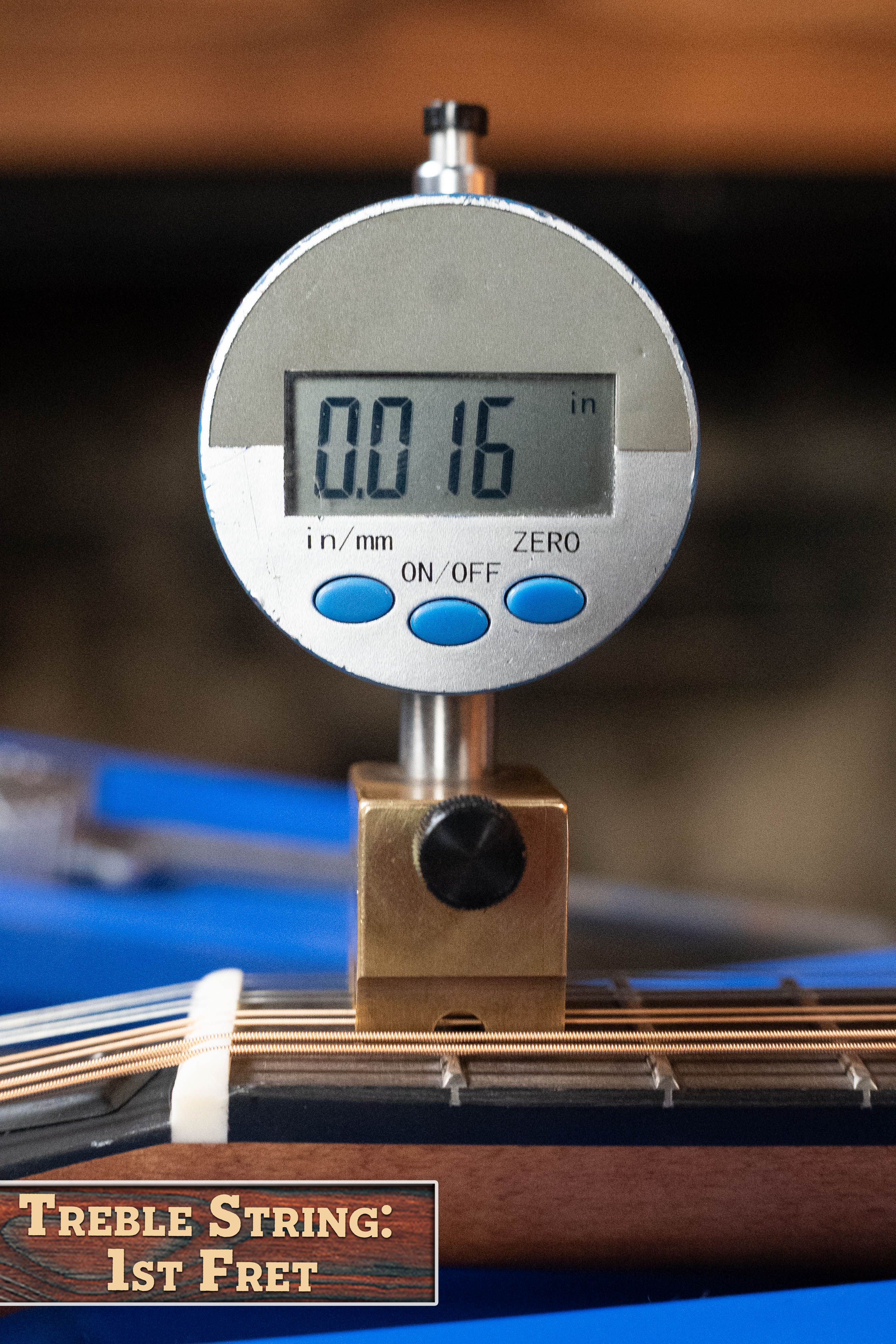 Eastman PCH-M104-GB Solid Spruce/Laminated Mahogany Goldburst Flattop A-Style Mandolin #0065