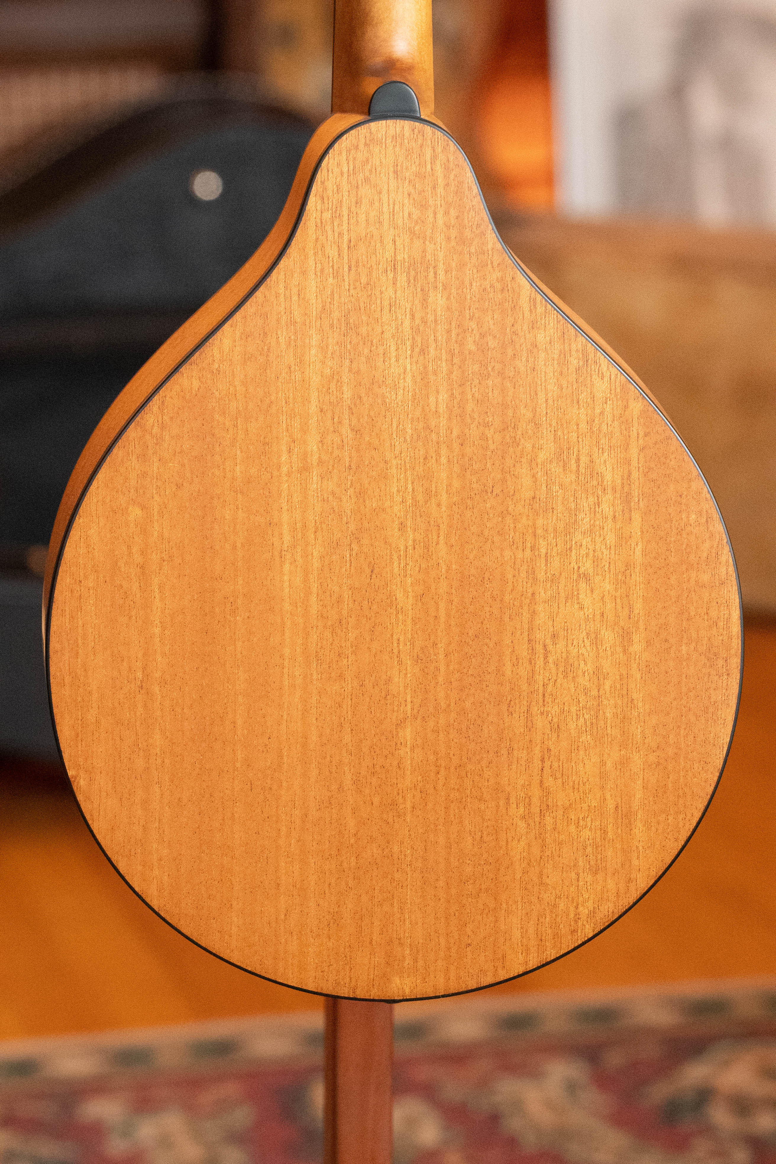 Eastman PCH-M104-GB Solid Spruce/Laminated Mahogany Goldburst Flattop A-Style Mandolin #1636