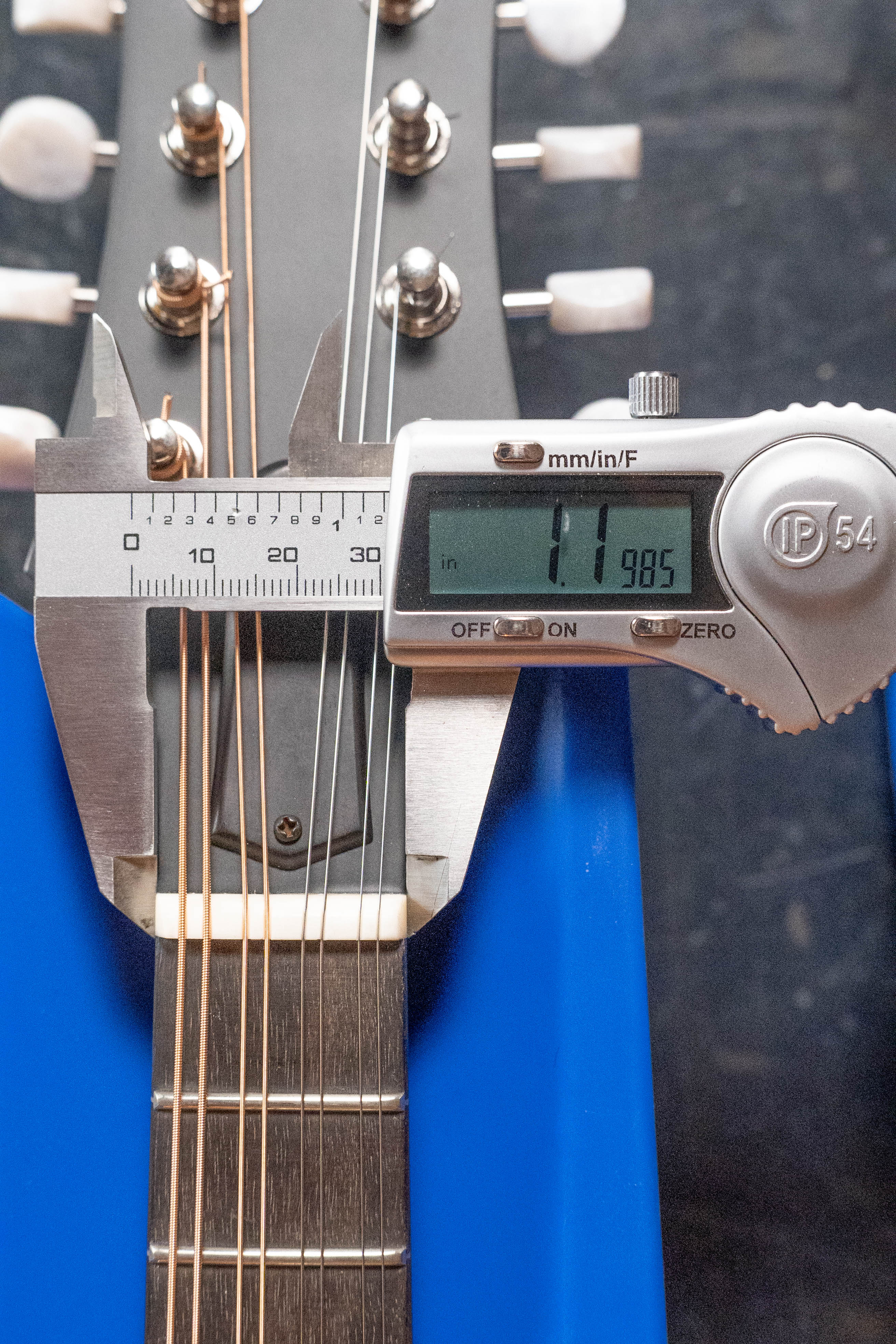 Eastman PCH-M104-GB Solid Spruce/Laminated Mahogany Goldburst Flattop A-Style Mandolin #1636