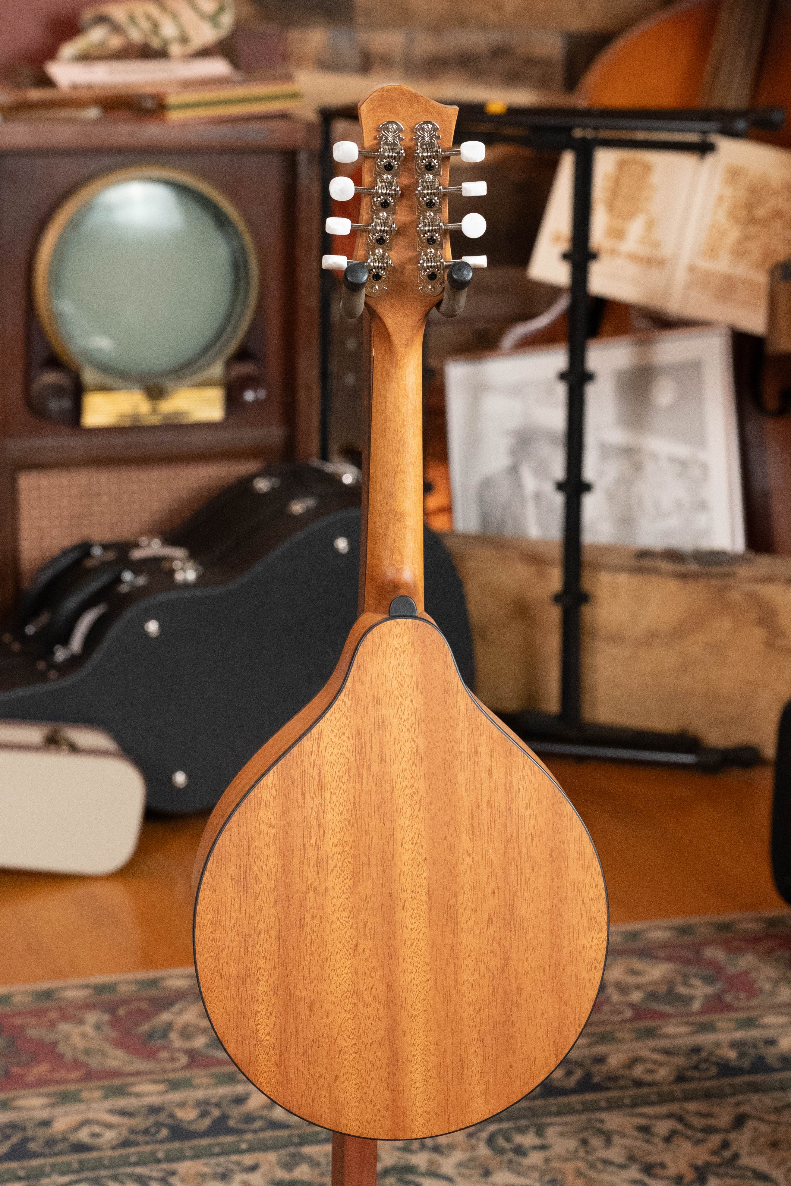 Eastman PCH-M104-GB Solid Spruce/Laminated Mahogany Goldburst Flattop A-Style Mandolin #1880