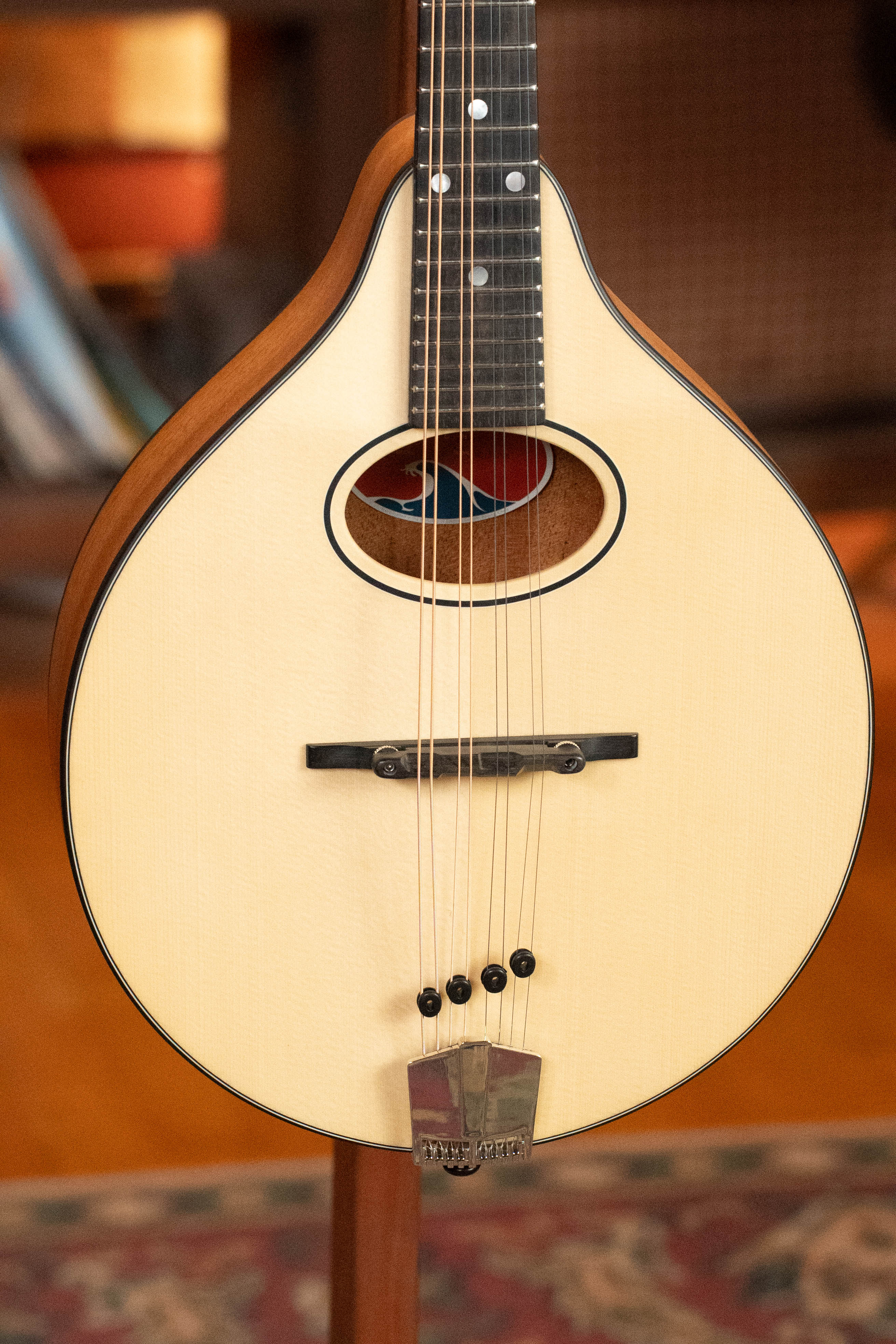 Eastman PCH-M104-NAT Solid Spruce/Laminated Mahogany Natural Flattop A-Style Mandolin #1148