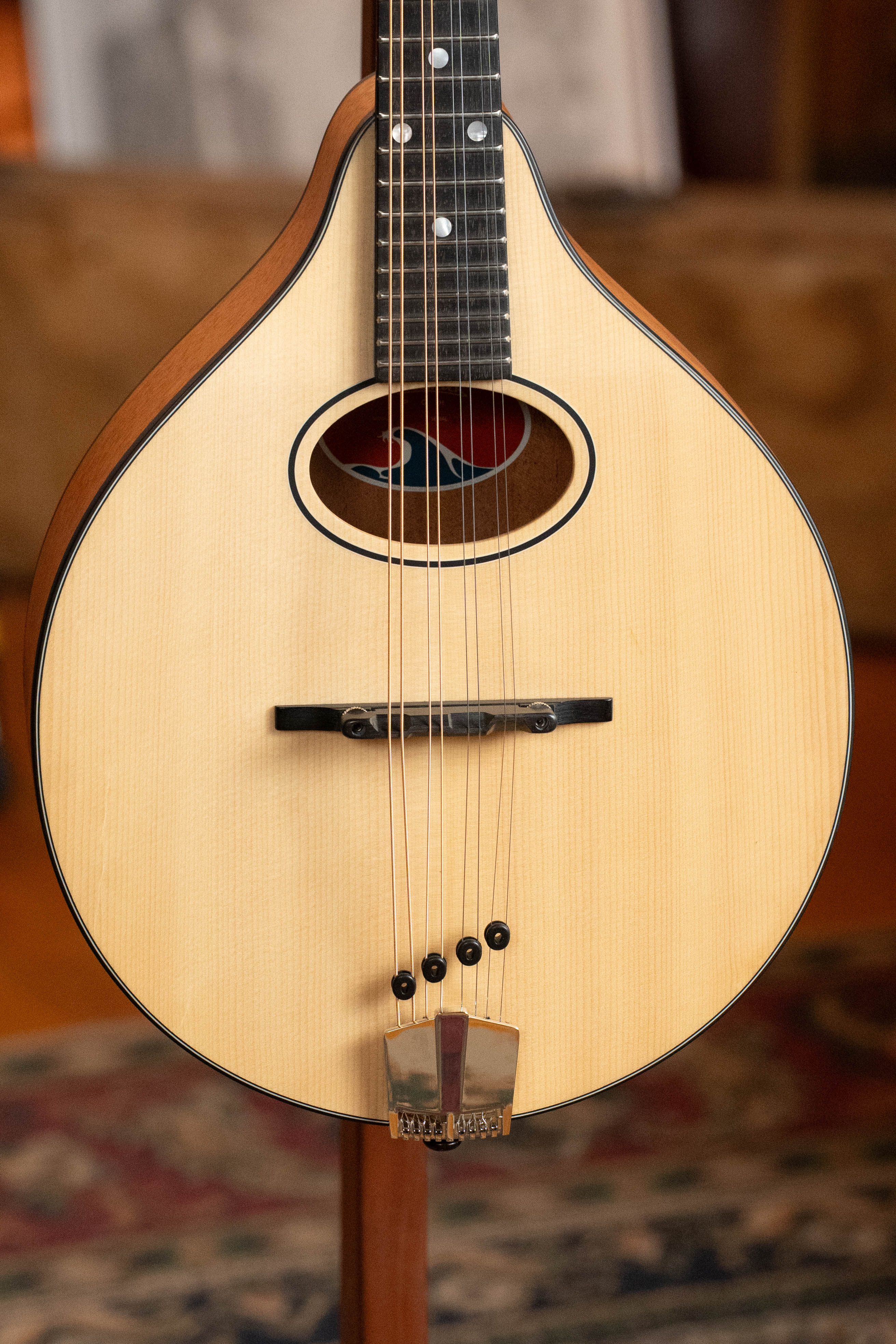 Eastman PCH-M104-NAT Solid Spruce/Laminated Mahogany Natural Flattop A-Style Mandolin #1151