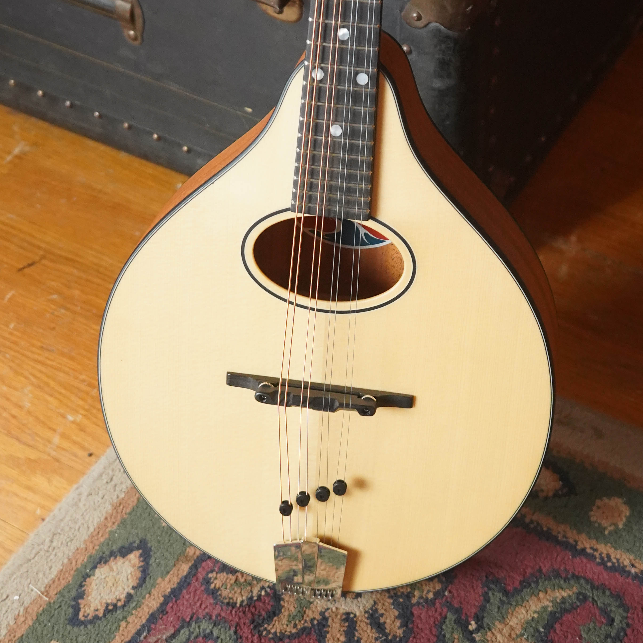 Eastman PCH-M104-NAT Solid Spruce/Laminated Mahogany Natural Flattop A-Style Mandolin #1187