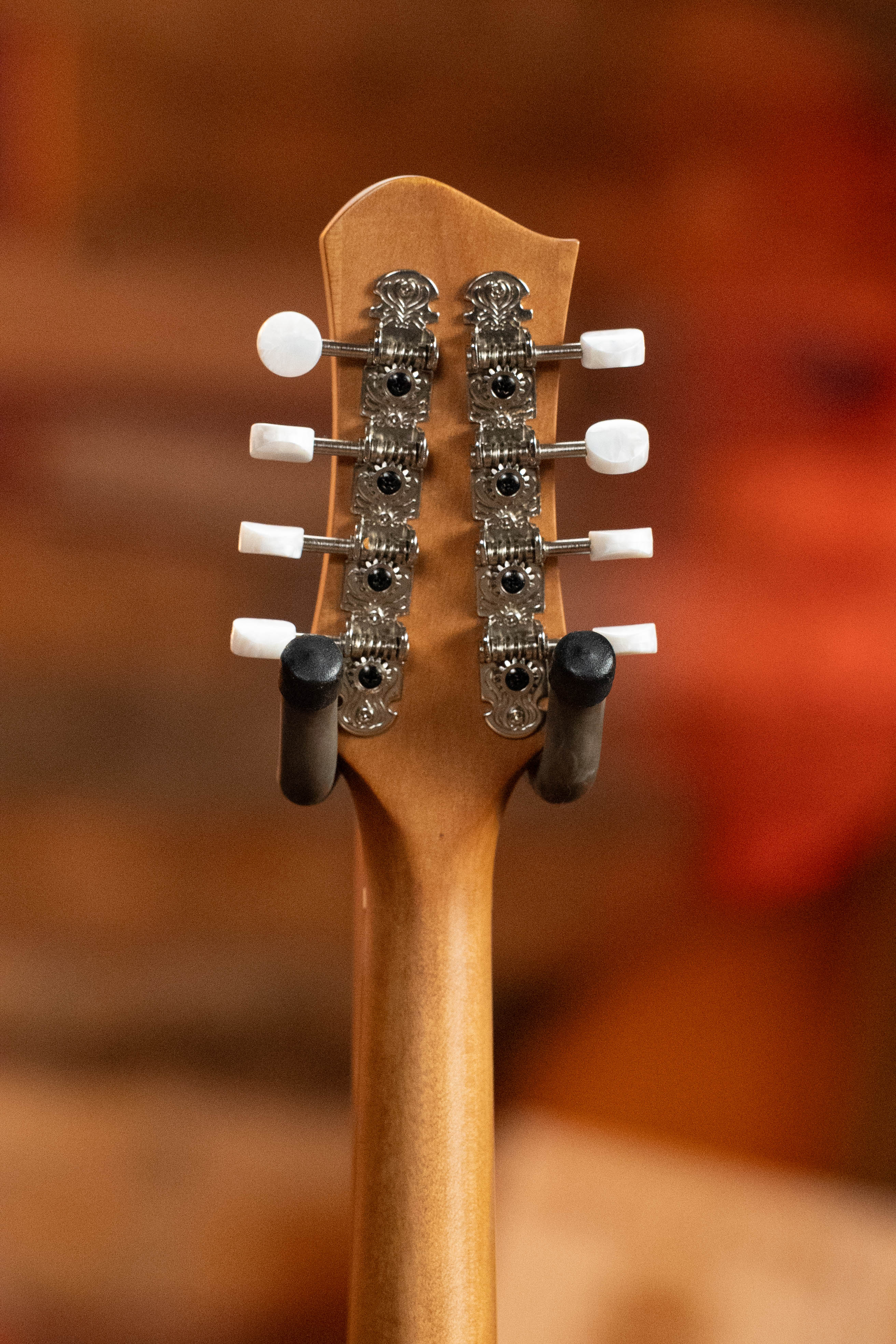 Eastman PCH-M104-NAT Solid Spruce/Laminated Mahogany Natural Flattop A-Style Mandolin #1236