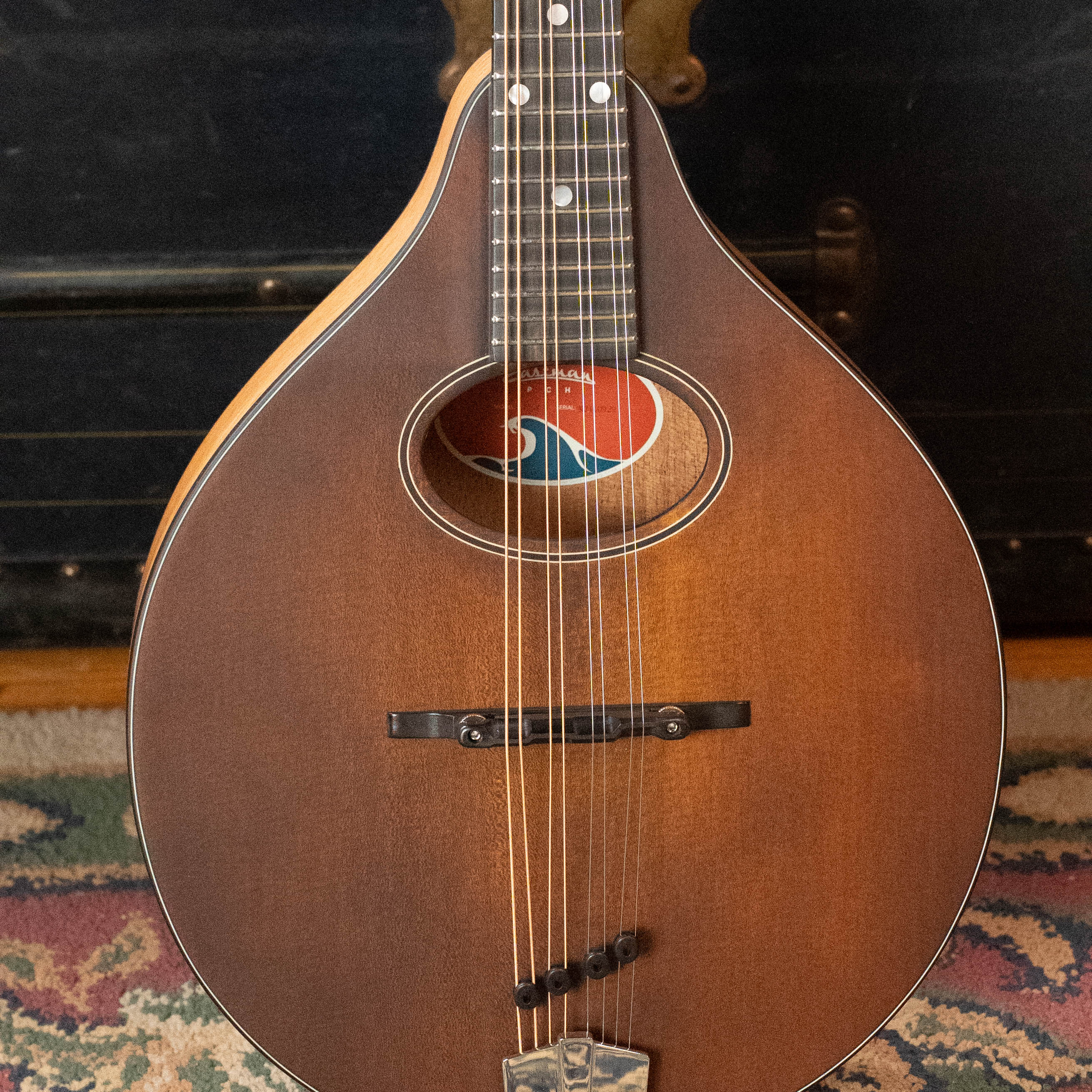 Eastman PCH-M104 Solid Spruce/Laminated Mahogany Flattop A-Style Mandolin #0929