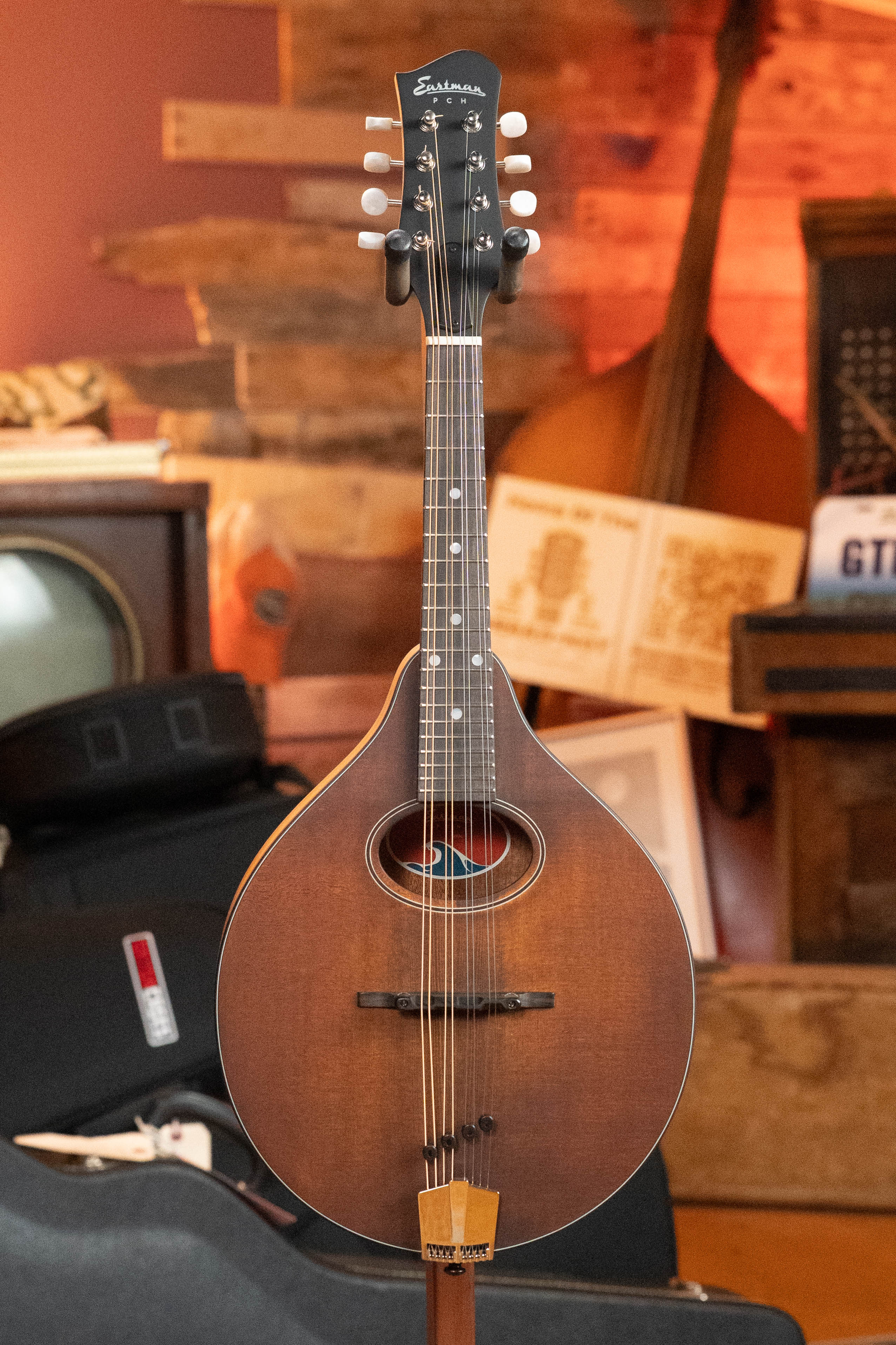 Eastman PCH-M104 Solid Spruce/Laminated Mahogany Flattop A-Style Mandolin #1519