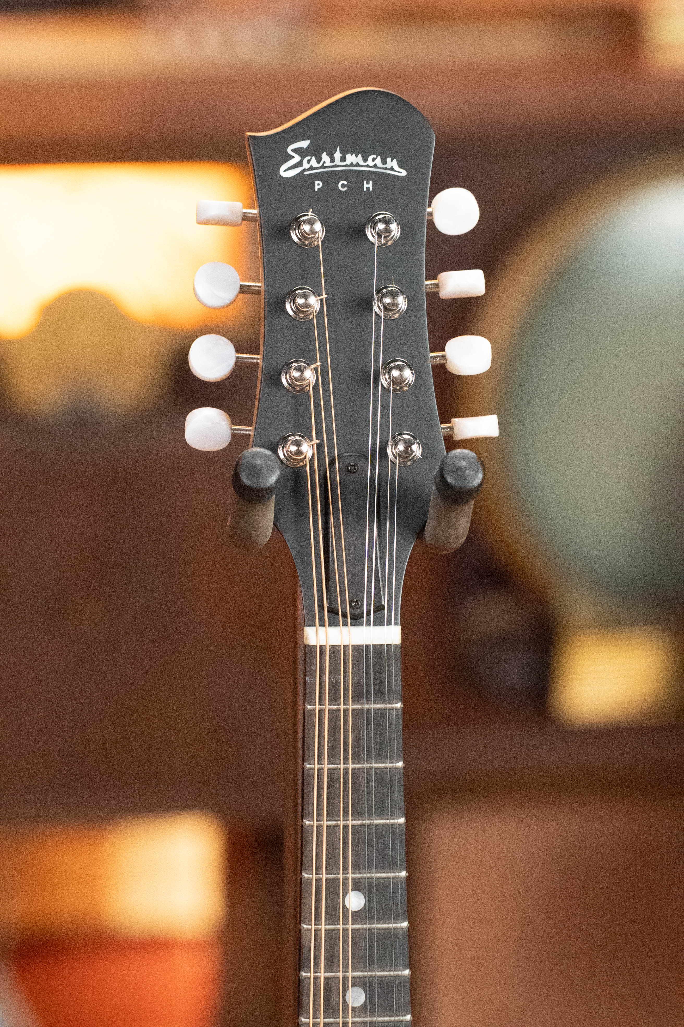 Eastman PCH-M104 Solid Spruce/Laminated Mahogany Flattop A-Style Mandolin #1521