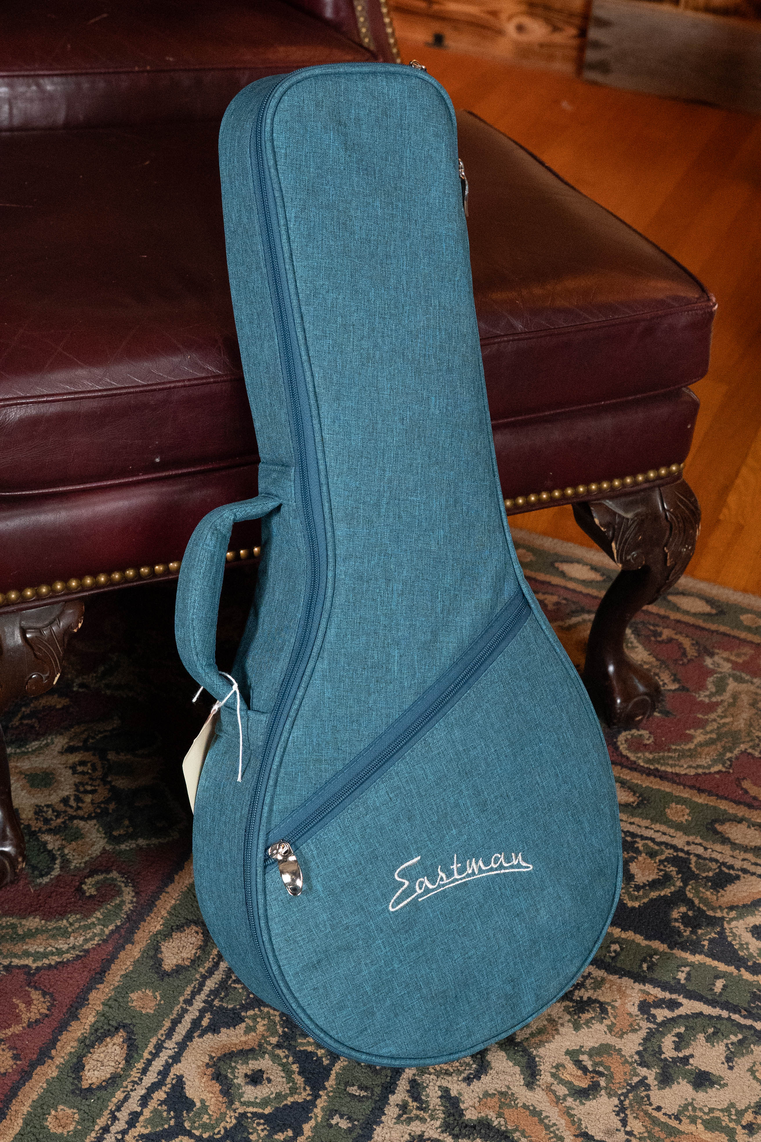 Eastman PCH-M104 Solid Spruce/Laminated Mahogany Flattop A-Style Mandolin #1754