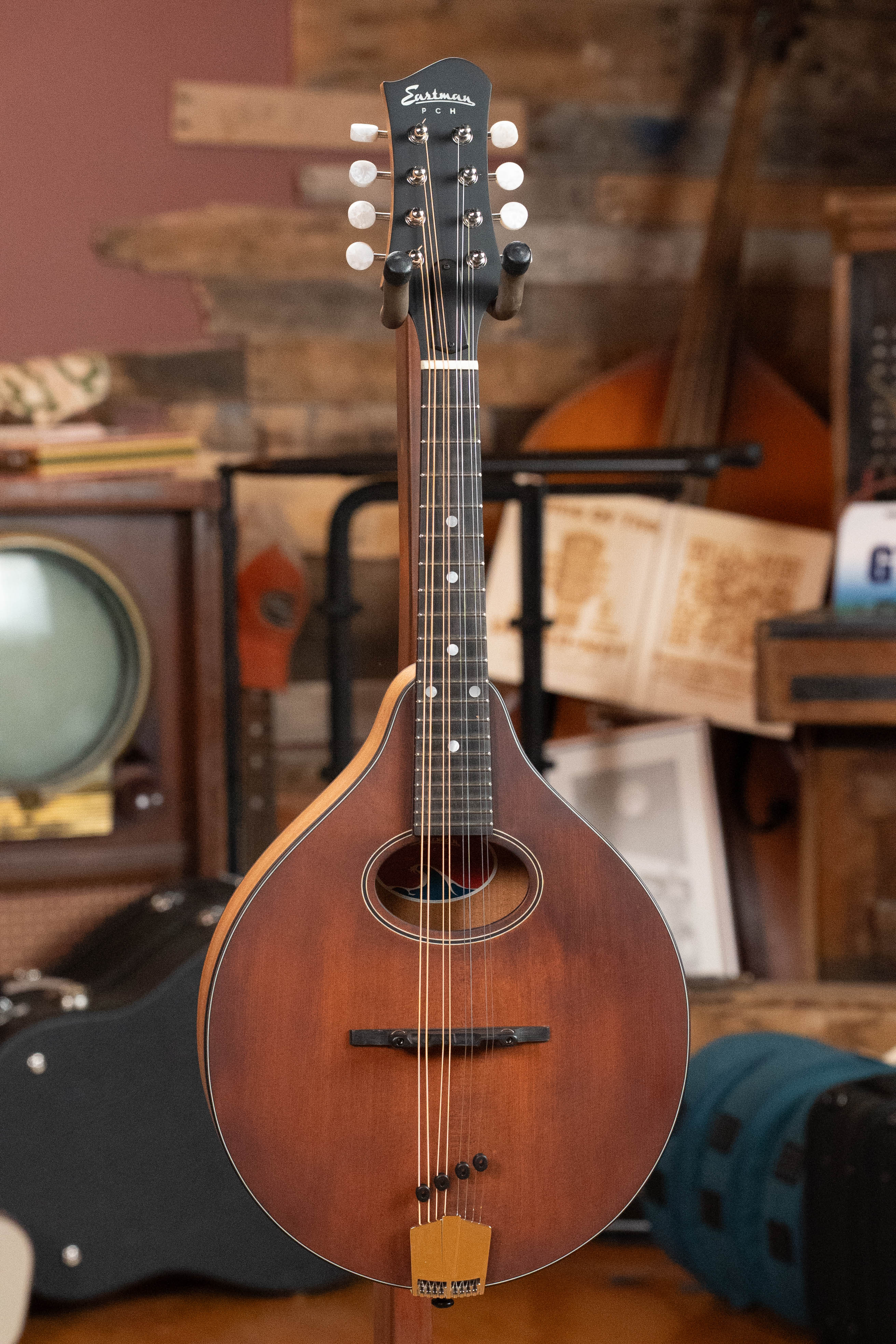 Eastman PCH-M104 Solid Spruce/Laminated Mahogany Flattop A-Style Mandolin #1754