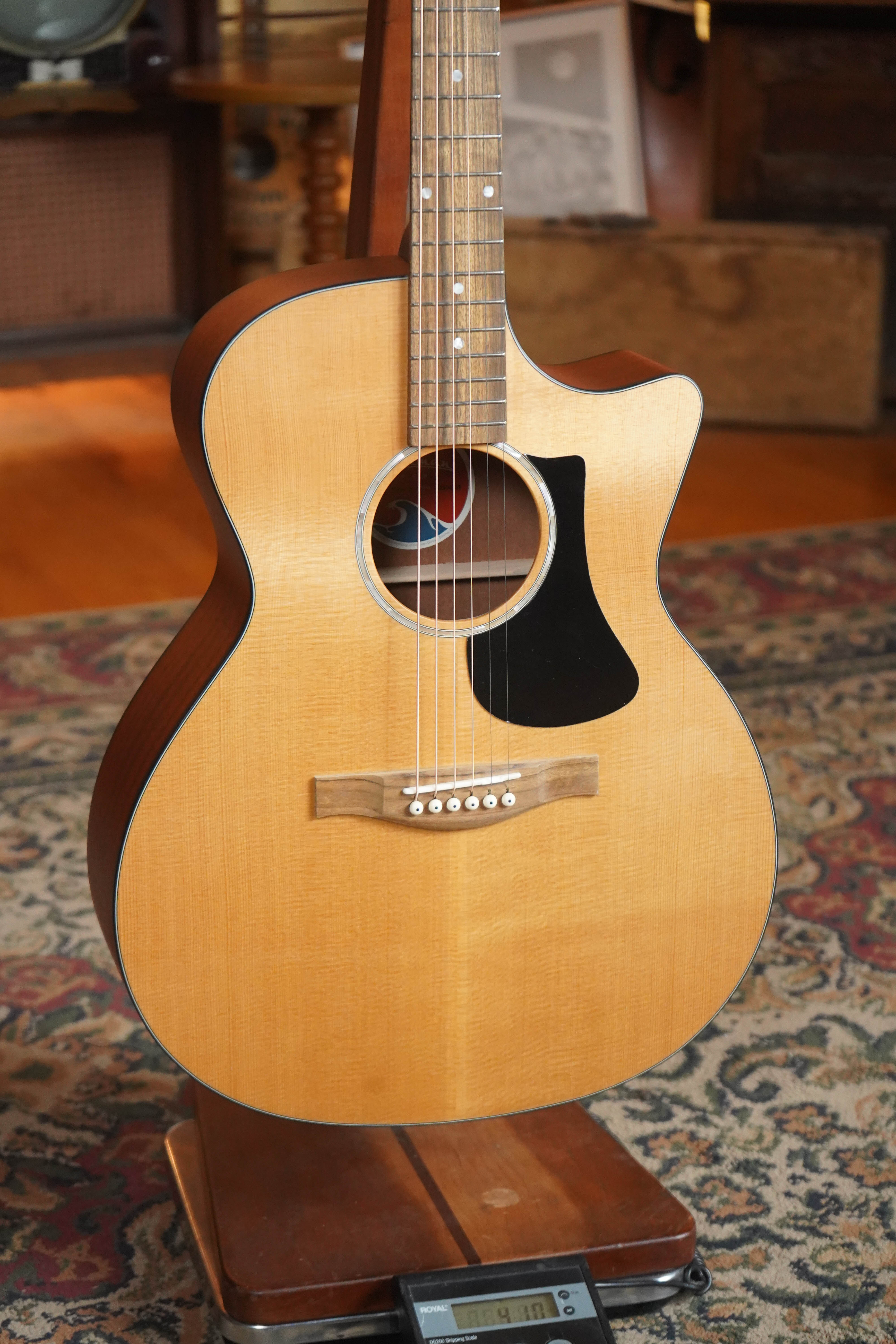 Eastman PCH1-GACE Cutaway Grand Auditorium Guitar w/Electronics #4739