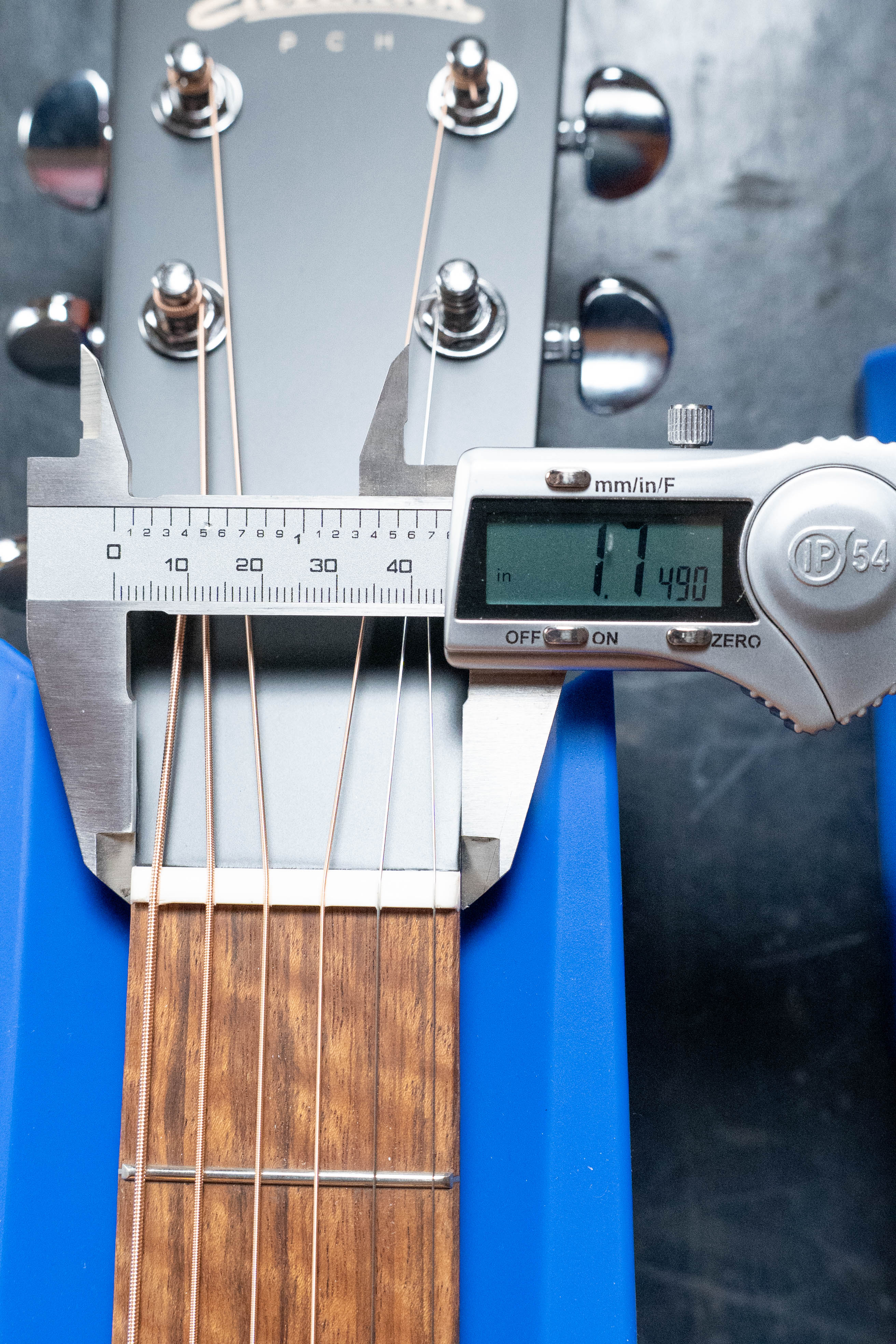 Eastman PCH1-OM-CLA Thermo-Cured Sitka/Laminated Sapele Classic Finish Orchestra Model Acoustic Guitar #0945