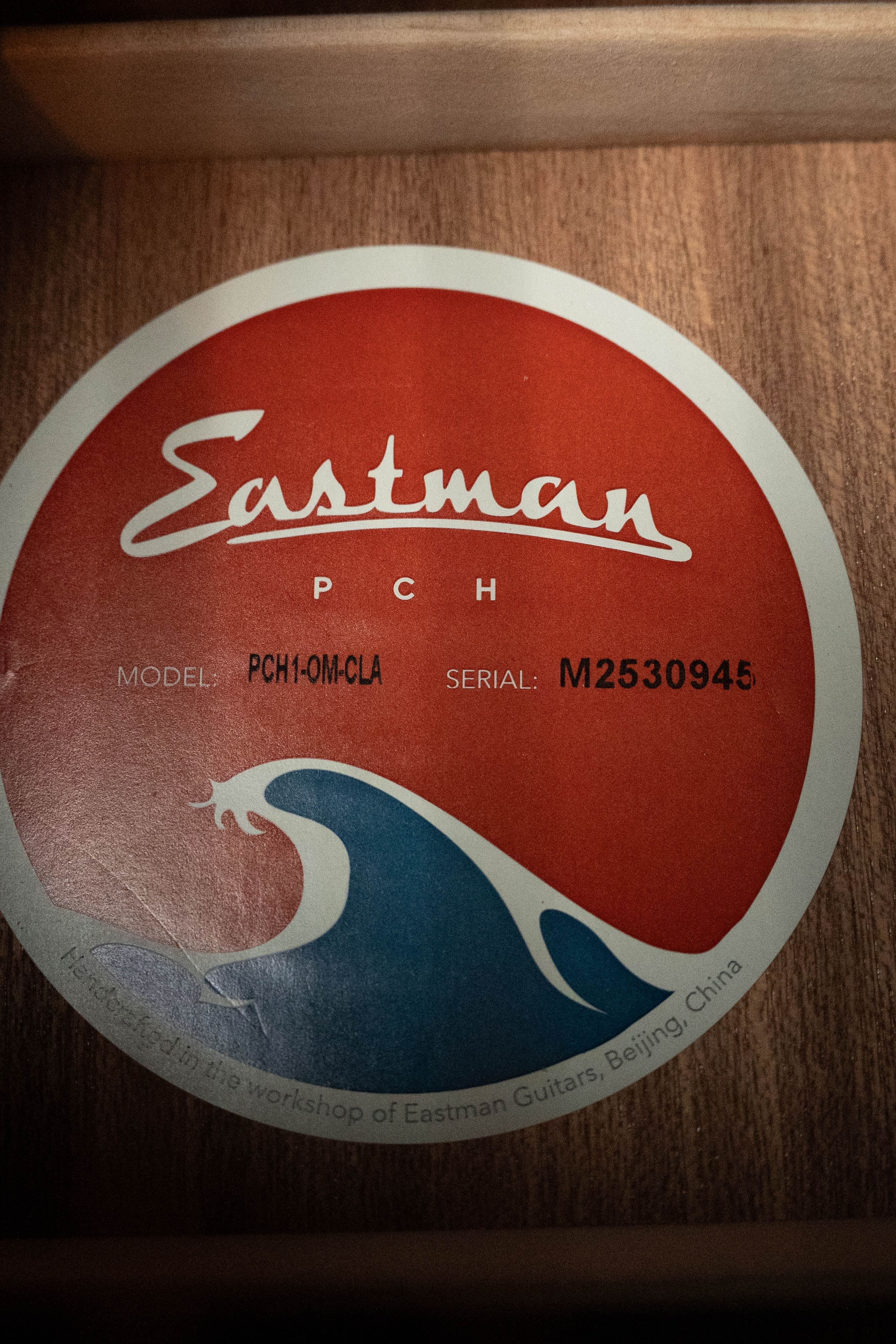 Eastman PCH1-OM-CLA Thermo-Cured Sitka/Laminated Sapele Classic Finish Orchestra Model Acoustic Guitar #0945