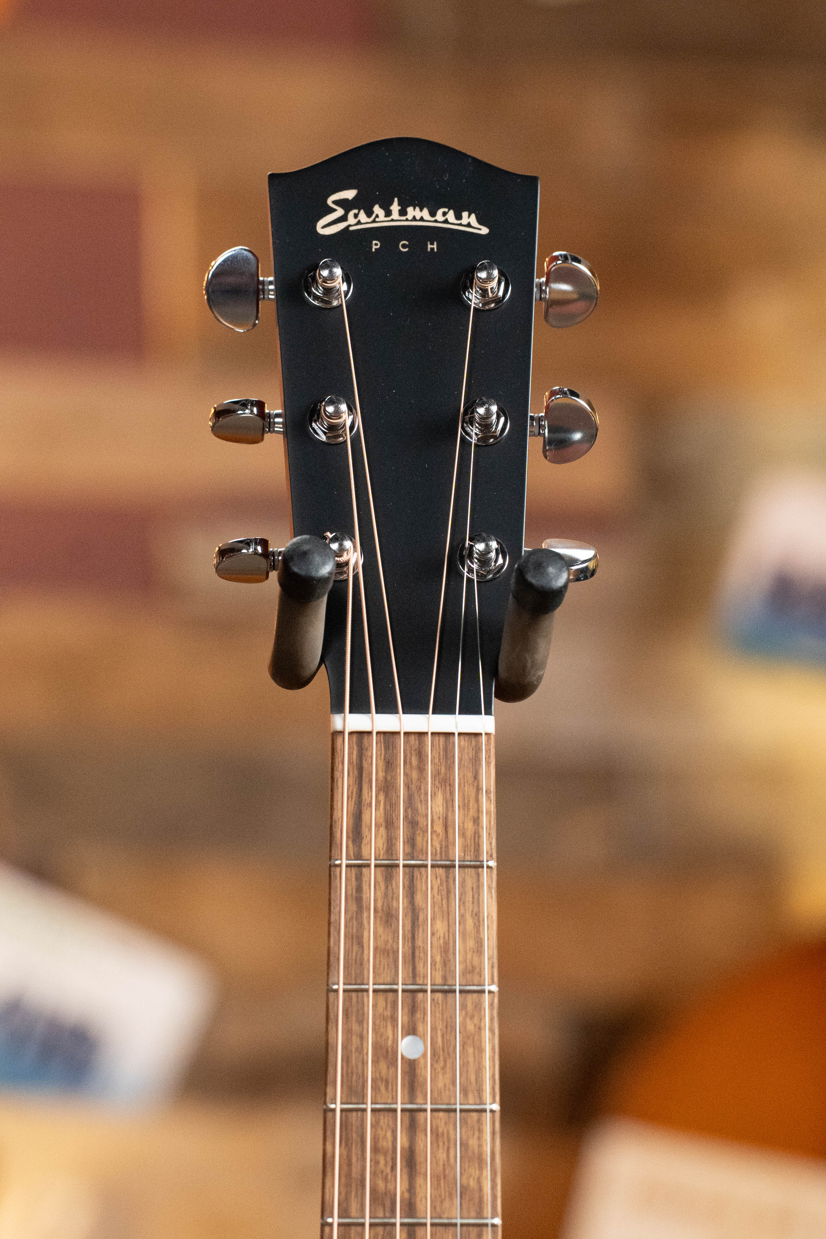 Eastman PCH1-OM-CLA Thermo-Cured Sitka/Laminated Sapele Classic Finish Orchestra Model Acoustic Guitar #0945