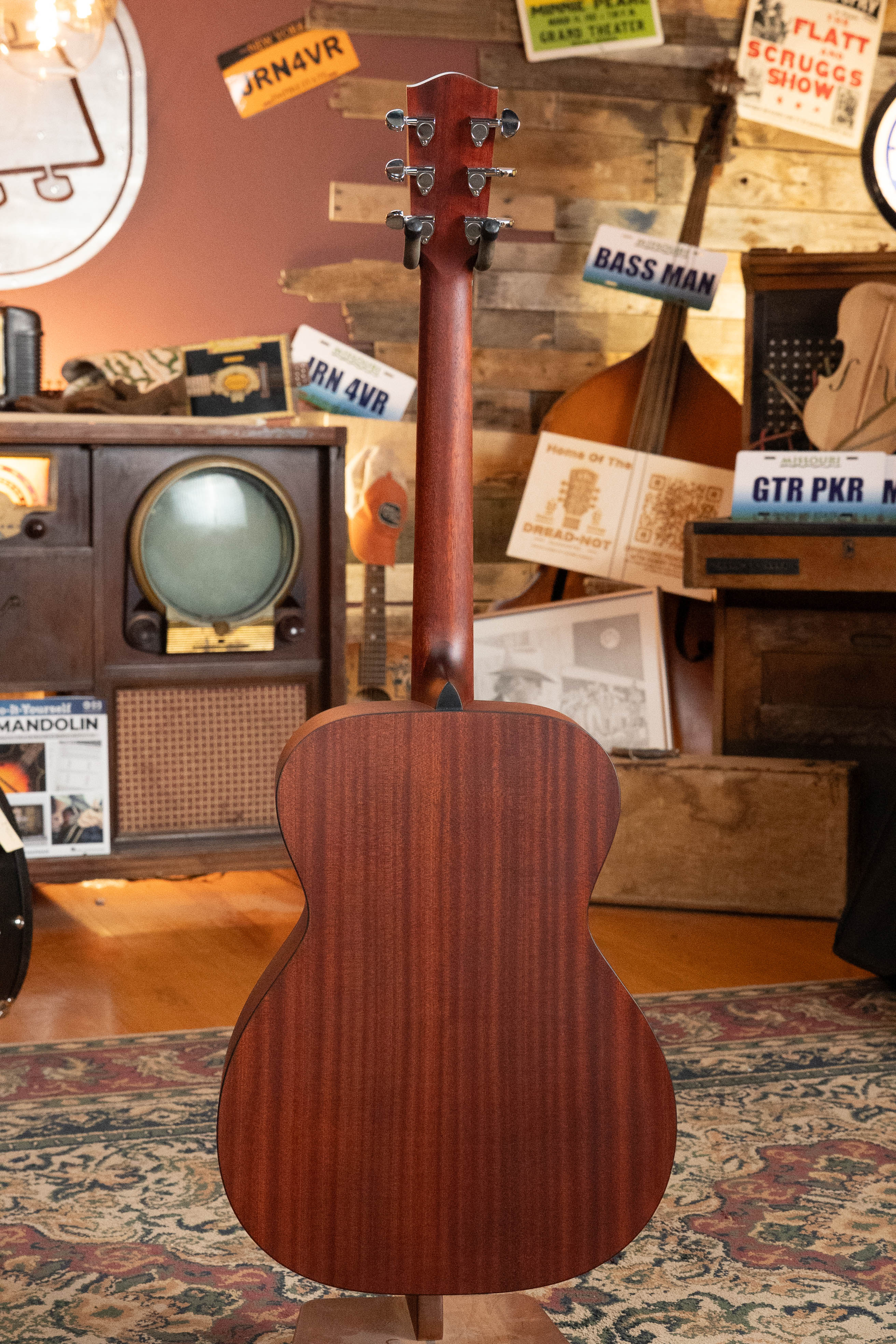 Eastman PCH1-OM-CLA Thermo-Cured Sitka/Laminated Sapele Classic Finish Orchestra Model Acoustic Guitar #0945