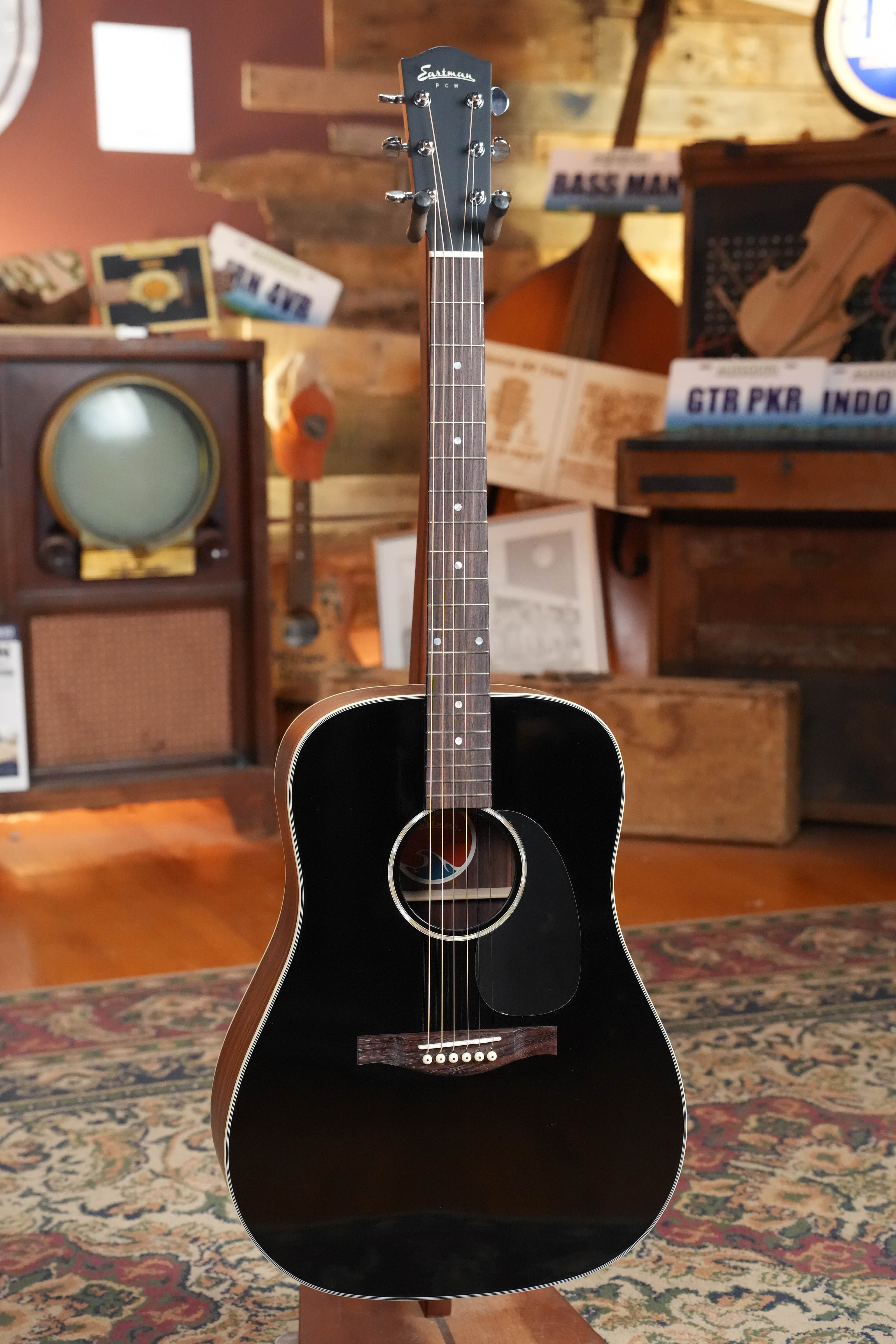 Eastman PCH2-D-BK Solid Sitka/Laminated Rosewood Black Top Dreadnought Acoustic Guitar #7988
