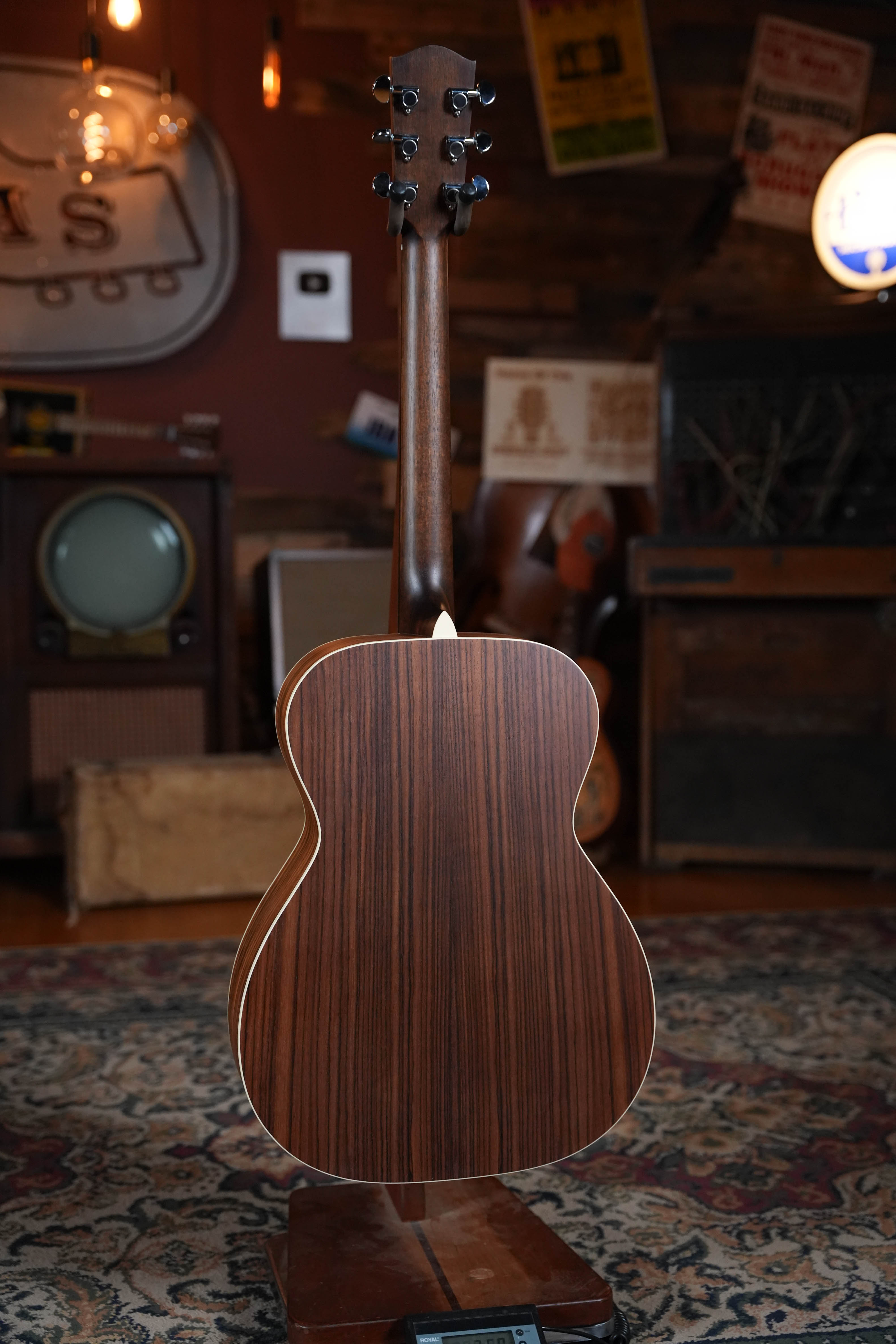 Eastman PCH2-OM-CLA Classic Finish Orchestra Model Acoustic Guitar #0482