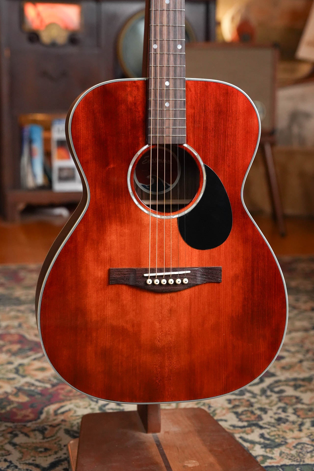 Eastman PCH2-OM-CLA Classic Finish Orchestra Model Acoustic Guitar #4827
