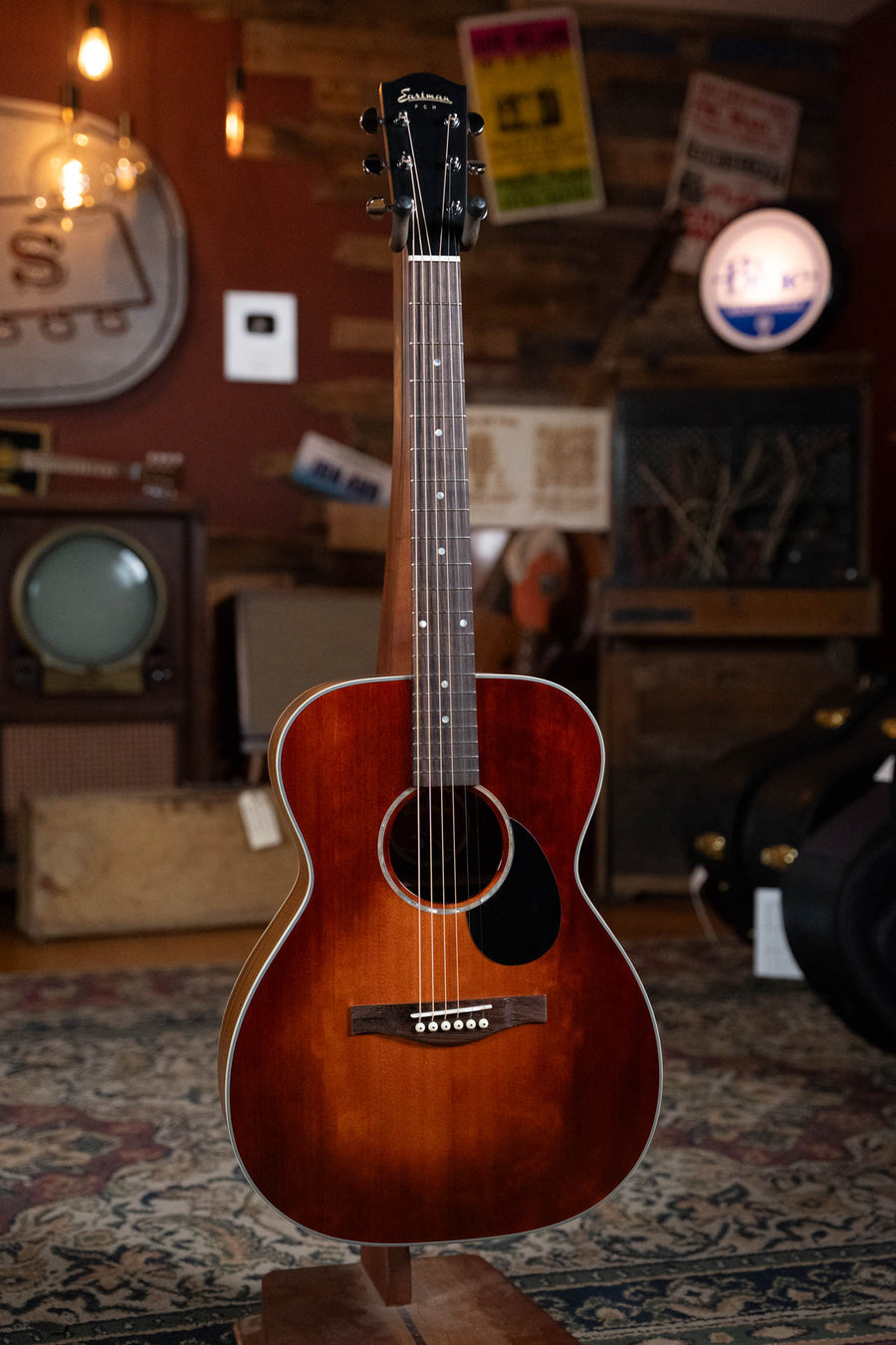 Eastman PCH2-OM-CLA Classic Orchestra Model Acoustic Guitar #8642