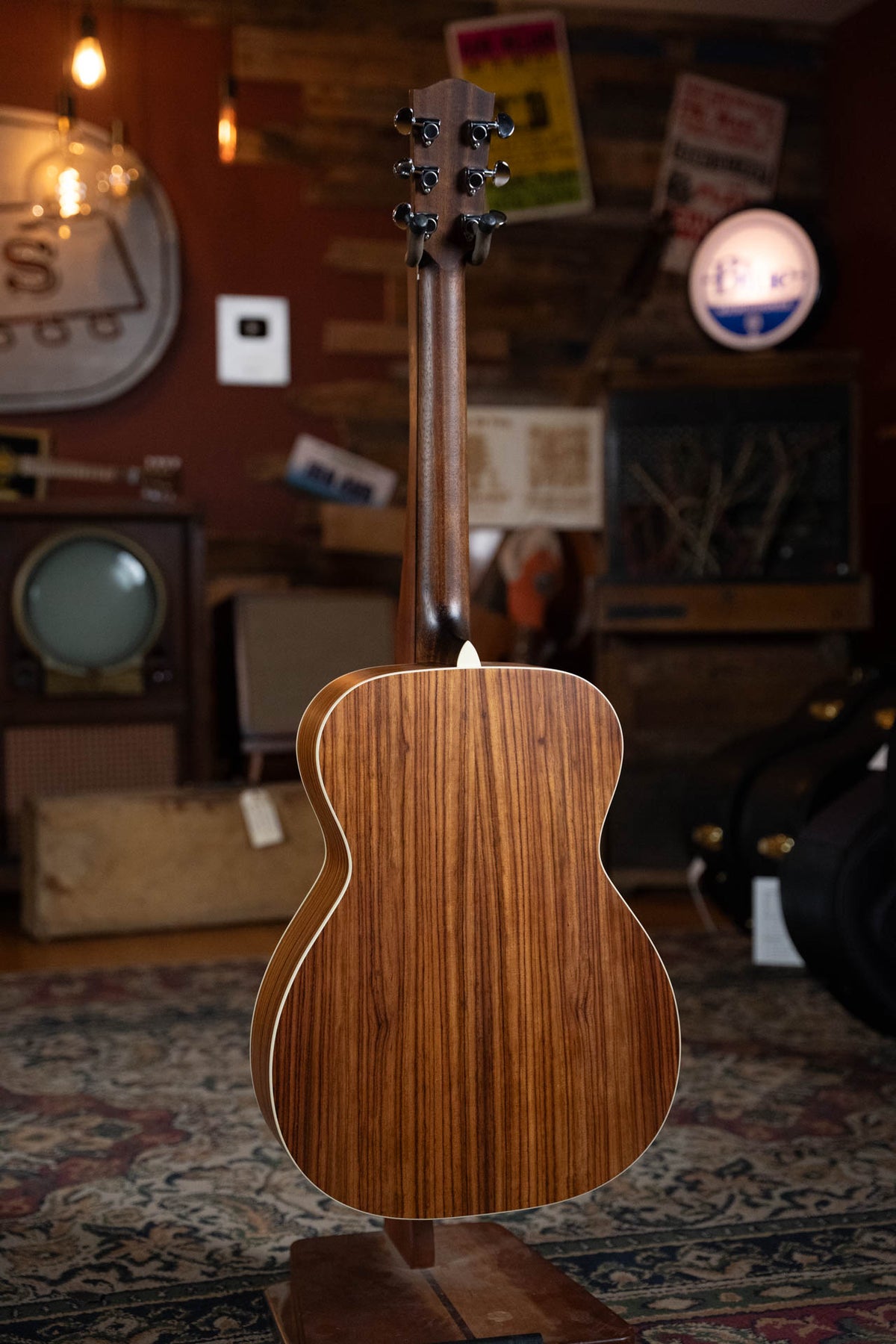 Eastman PCH2-OM-CLA Classic Orchestra Model Acoustic Guitar #8642