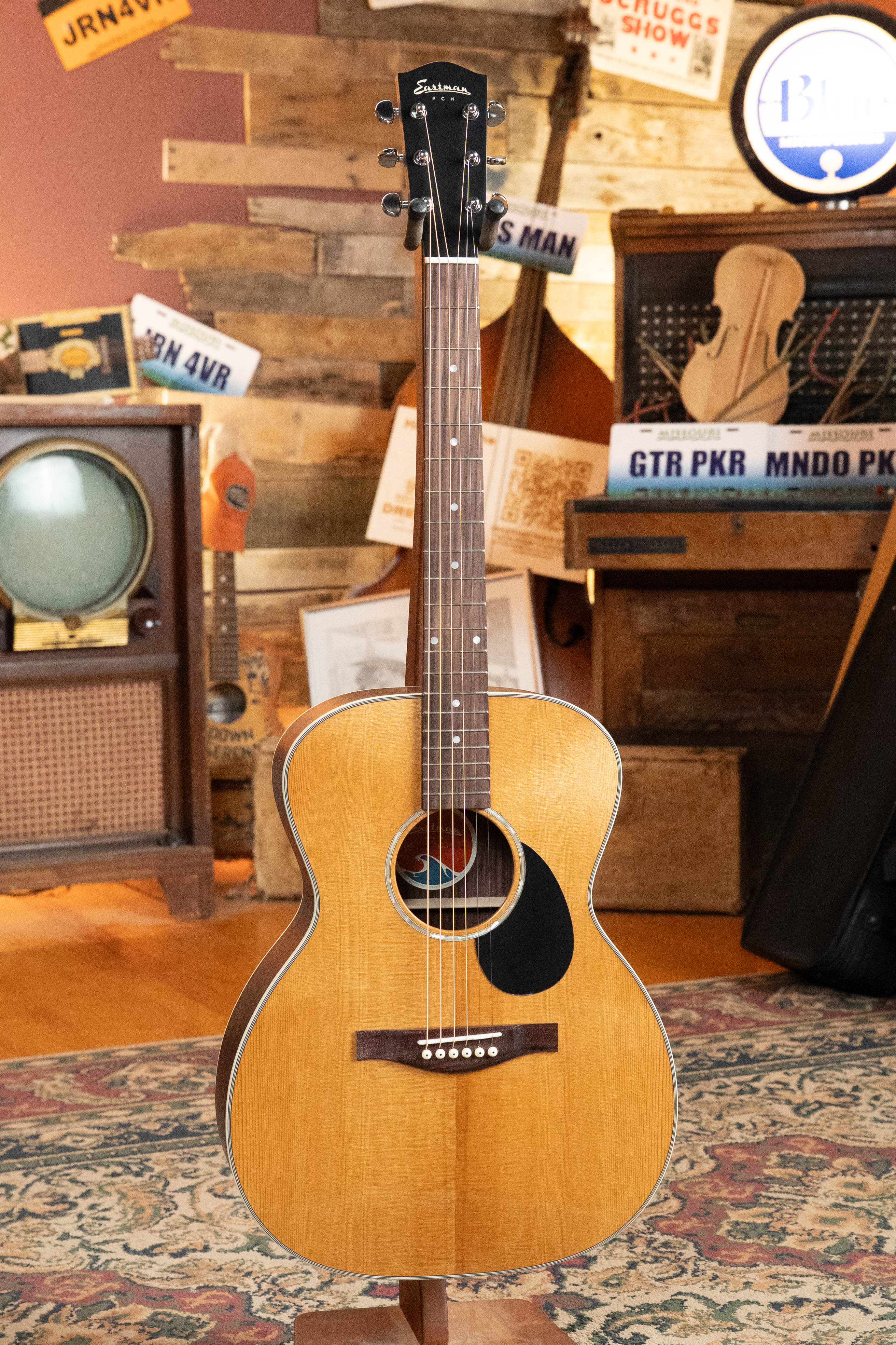 Eastman PCH2-OM Solid Sitka/Laminated Rosewood Orchestra Model Acoustic Guitar #1406