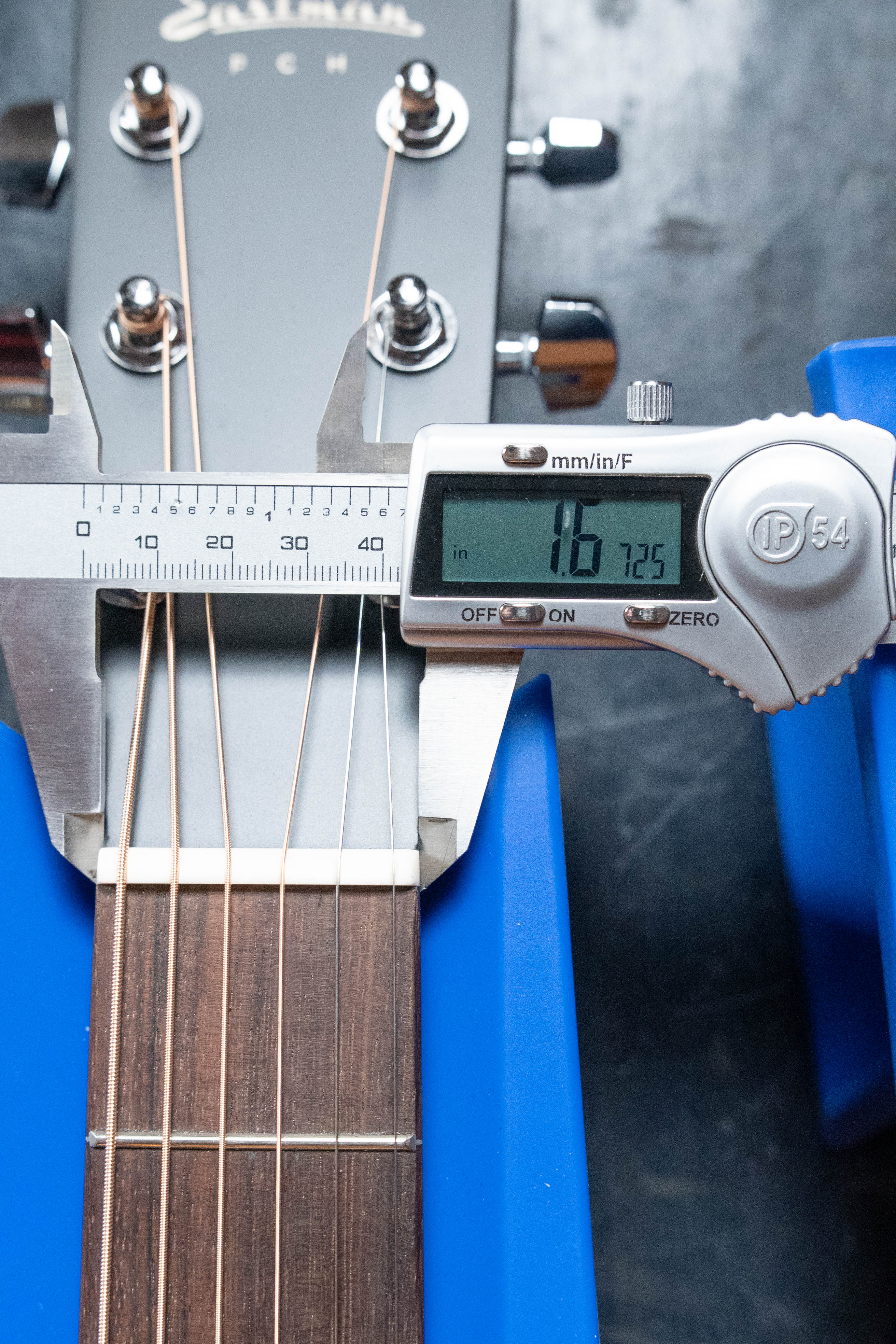 Eastman PCH2-TG Thermo-Cured Solid Sitka/Laminated Rosewood Travel Acoustic Guitar #5365