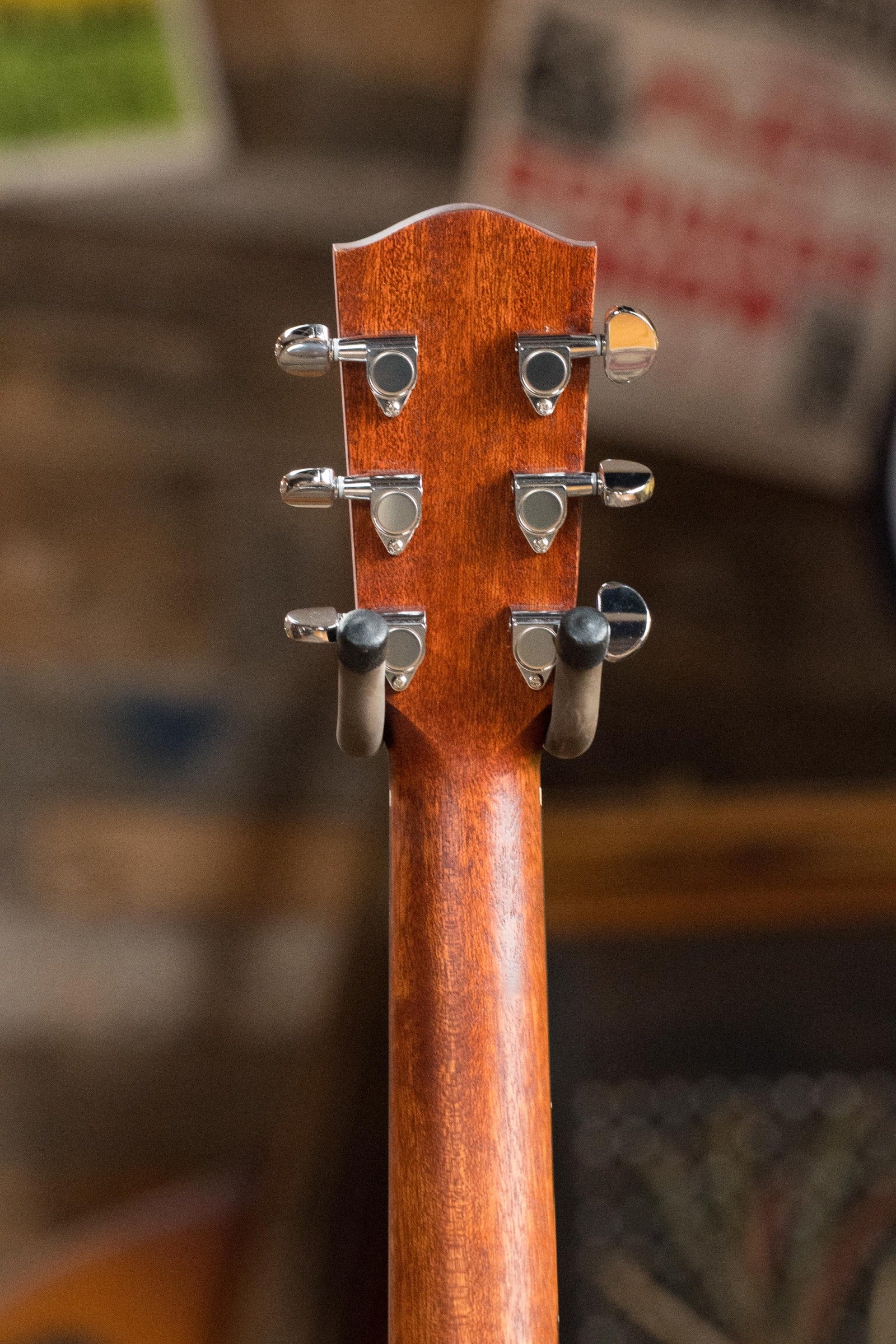 Eastman AC122-1CE-CLA Sitka/Sapele Classic Finish Grand Auditorium Cutaway Guitar w/Fishman Pickup #9246