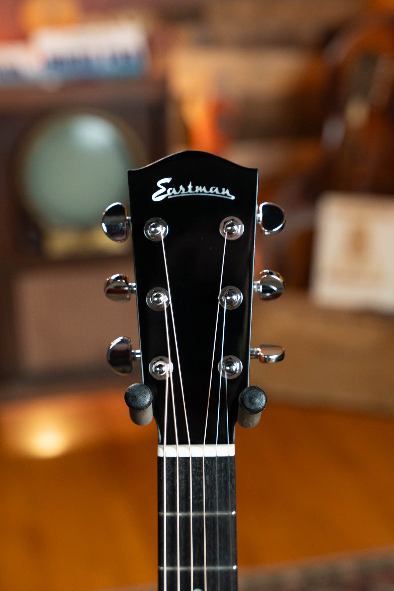 Eastman AC122-1CE-DLX Sitka/Sapele Cutaway Grand Auditorium Guitar w/Fishman Electronics #0625