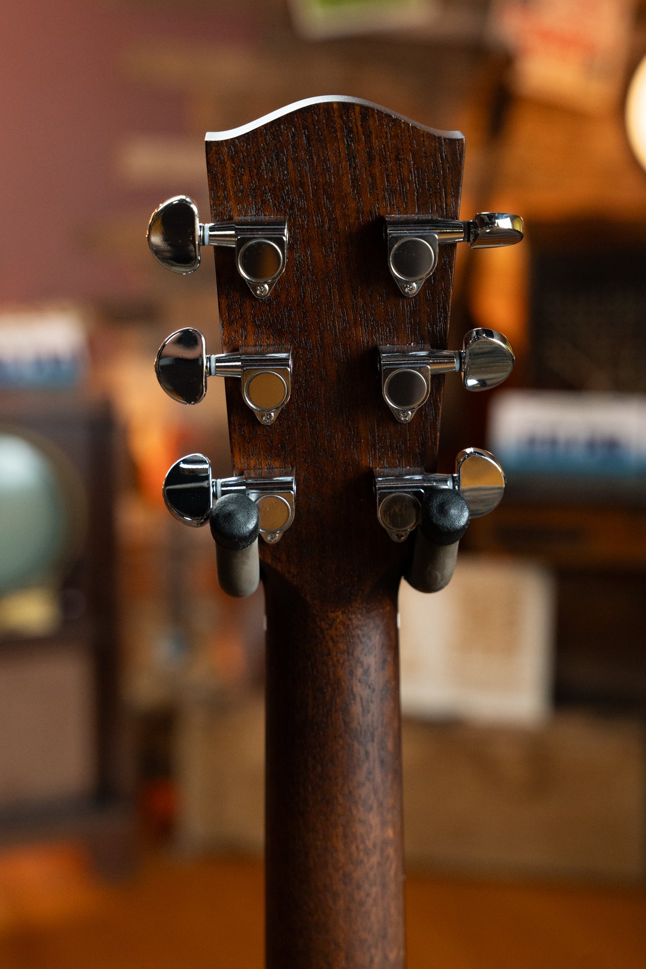 Eastman AC222CE-CLA Sitka/Ovangkol Cutaway Classic Finish Grand Auditorium Guitar w/Fishman Pickup #4556