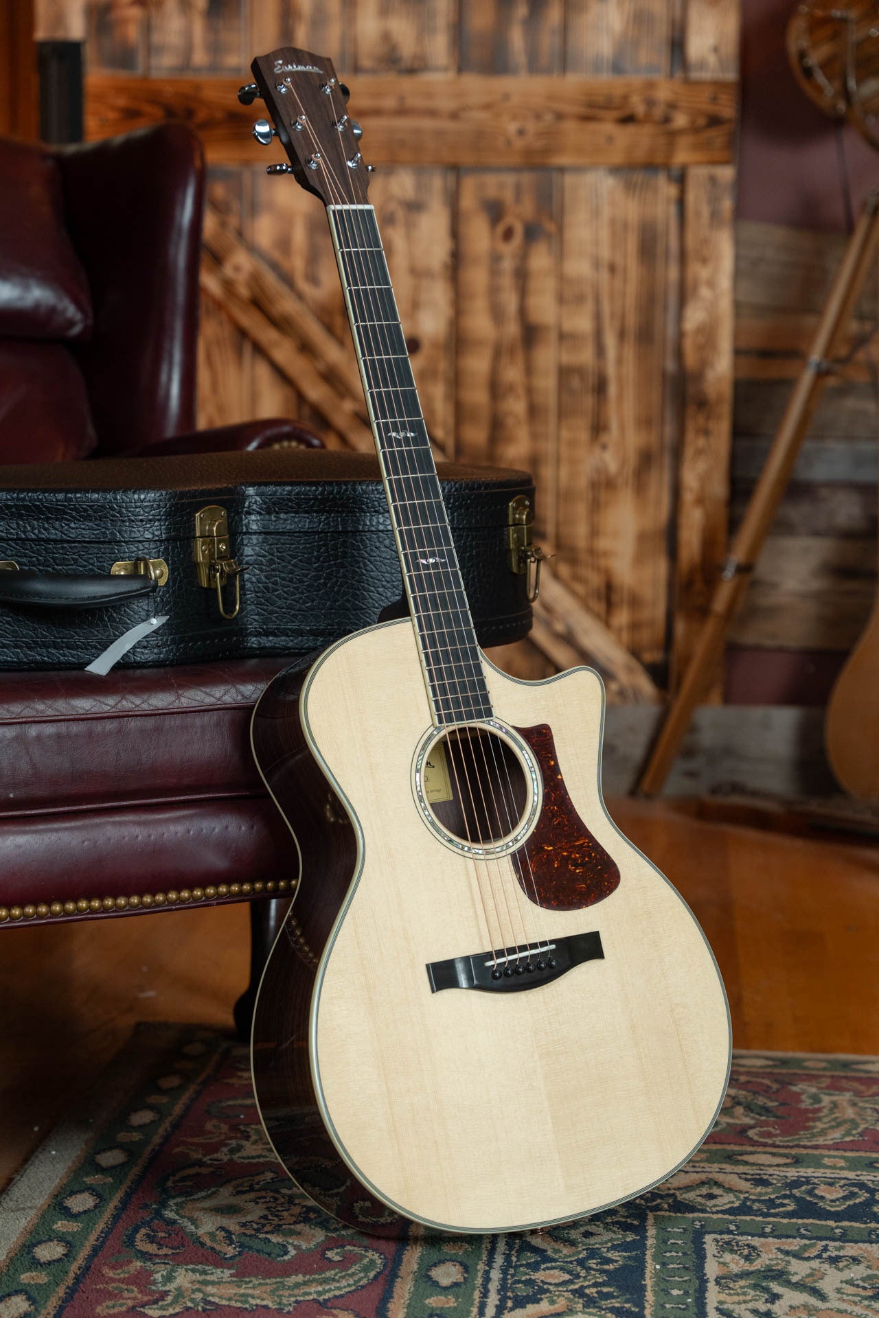 Eastman AC422CE Sitka/Rosewood Cutaway Grand Auditorium Guitar w/LR Baggs Pickup #3261