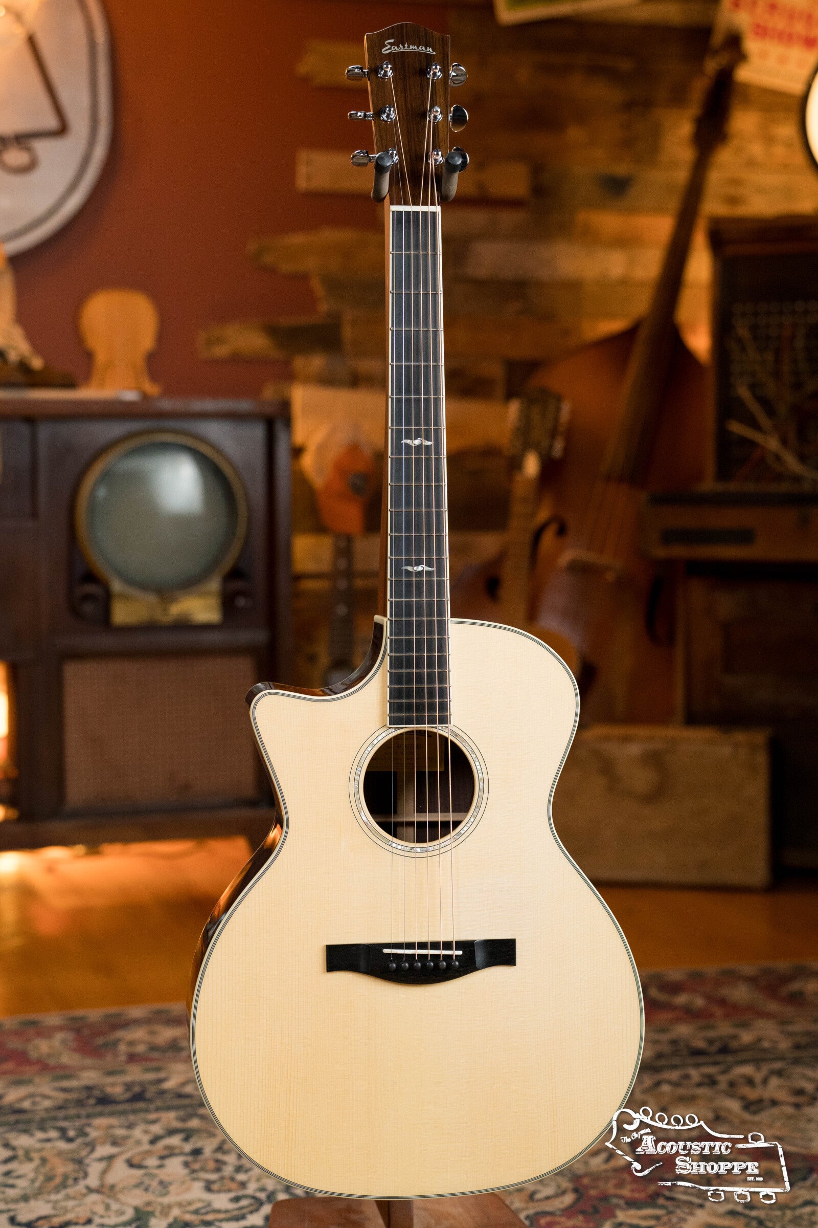 Eastman AC422LCE Sitka/Rosewood Left-Handed Cutaway Grand Auditorium Guitar w/ LR Baggs Pickup #7602