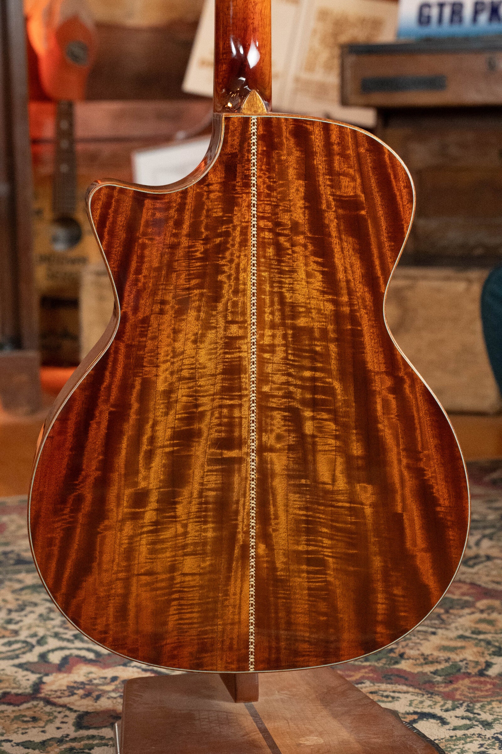 *Dread-Not Certified Used* Eastman AC522CE-GB European Spruce/Mahogany Goldburst Grand Auditorium Guitar w/LR Baggs Pickup #1423